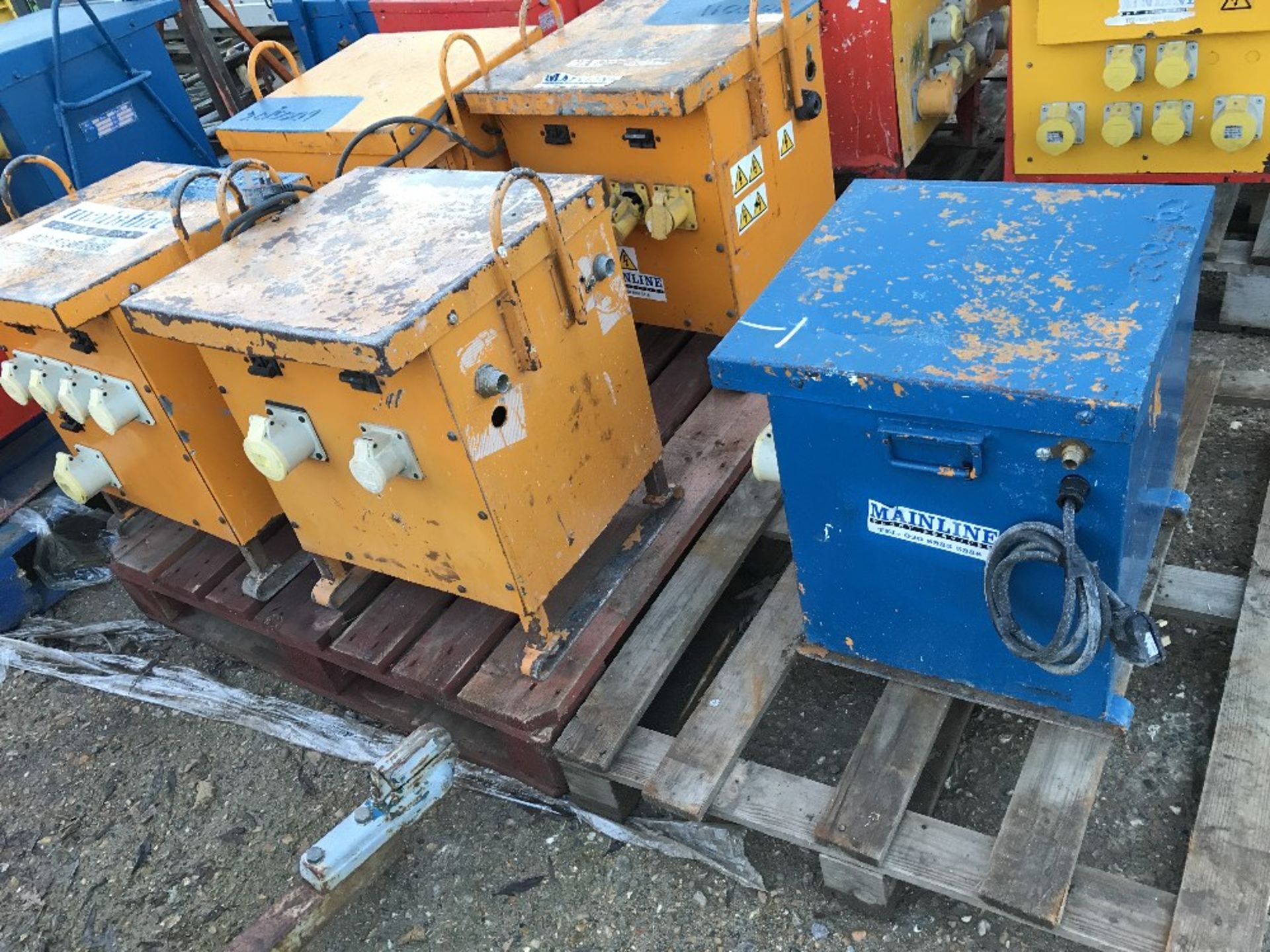 PALLET OF 5 X SITE TRANSFORMERS, UNTESTED - Image 2 of 3