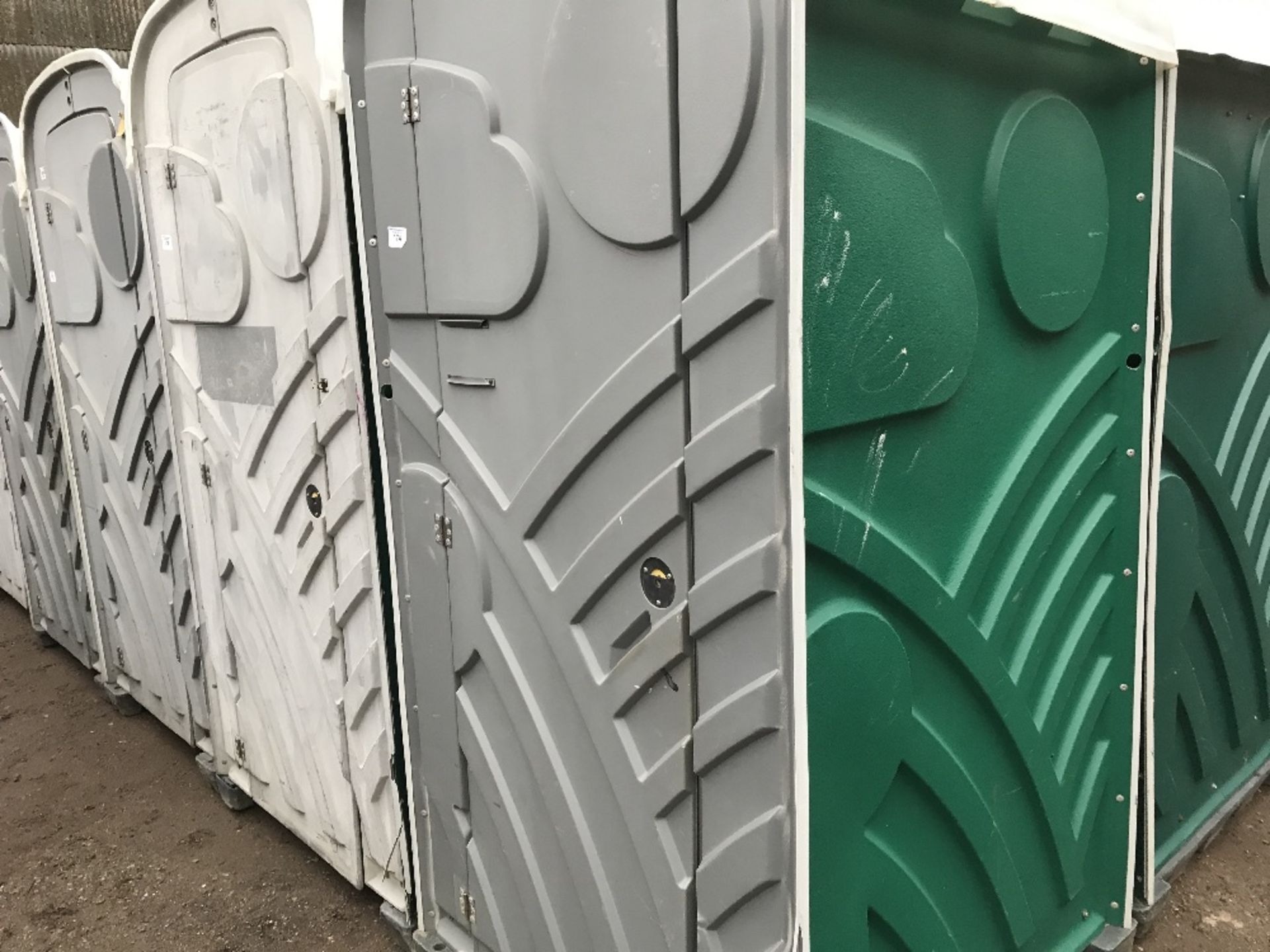 GREEN COLOURED PORTABLE EVENTS/SITE TOILET - Image 2 of 2