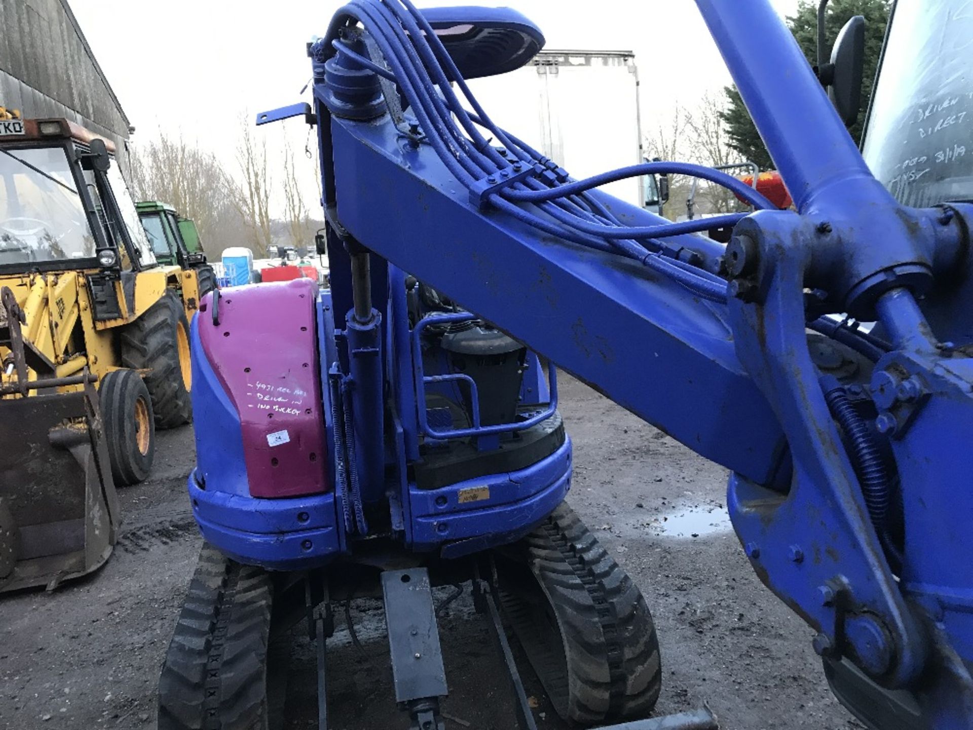 Komatsu PC28UU mini digger, yr2004 SN;14759 WHEN TESTED WAS SEEN TO DRIVE AND DIG - Image 3 of 8