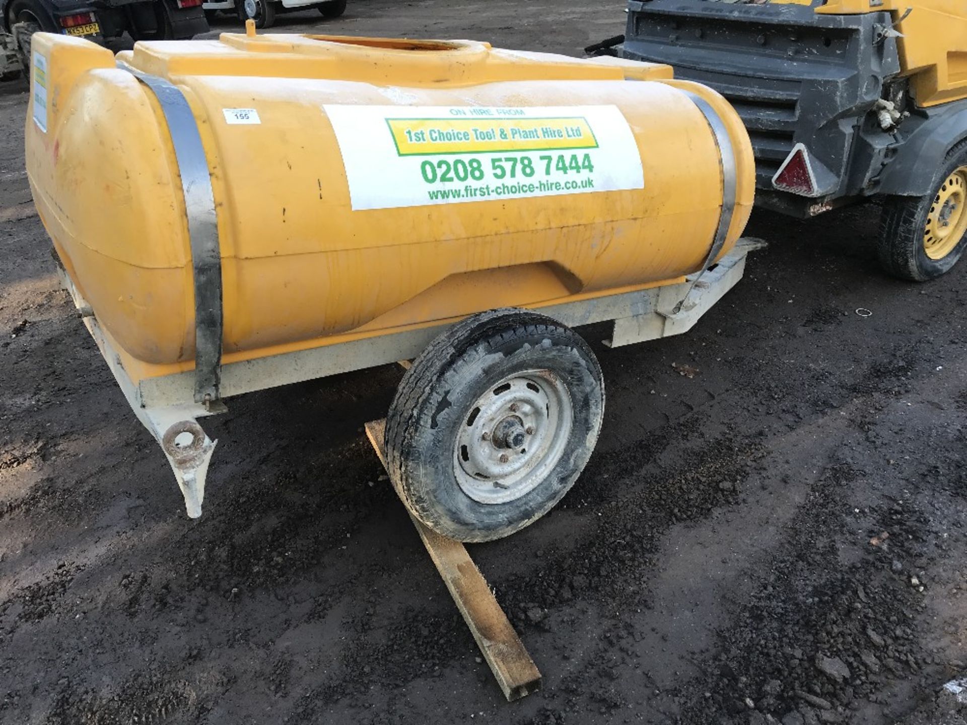 WESTERN TOWED WATER BOWSER, NO LID OR BOTTOM VALVE