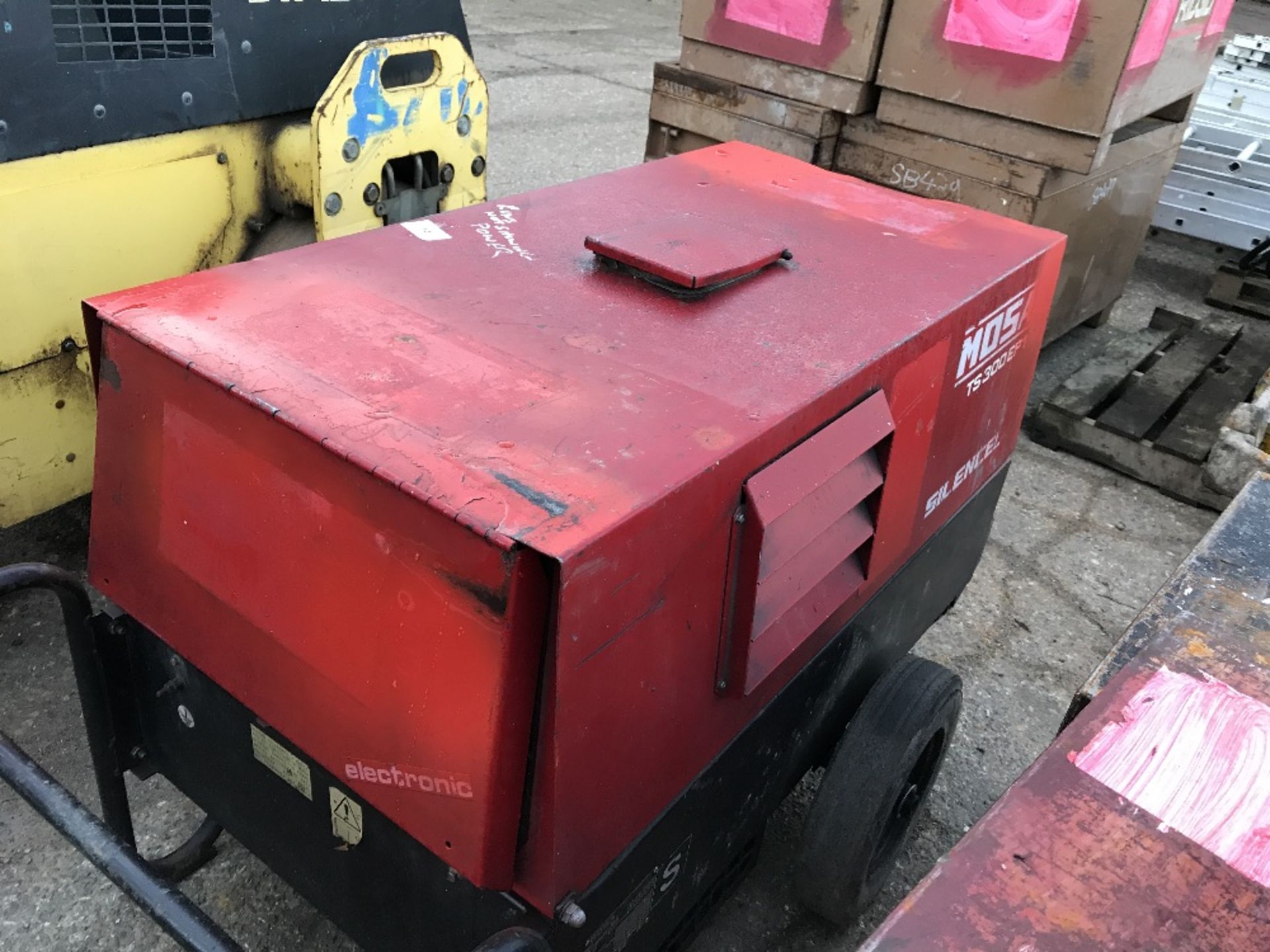 MOSA TS300EP1 BARROW WELDER...WHEN TESTED WAS SEEN TO RUN BUT NOT SHOW POWER