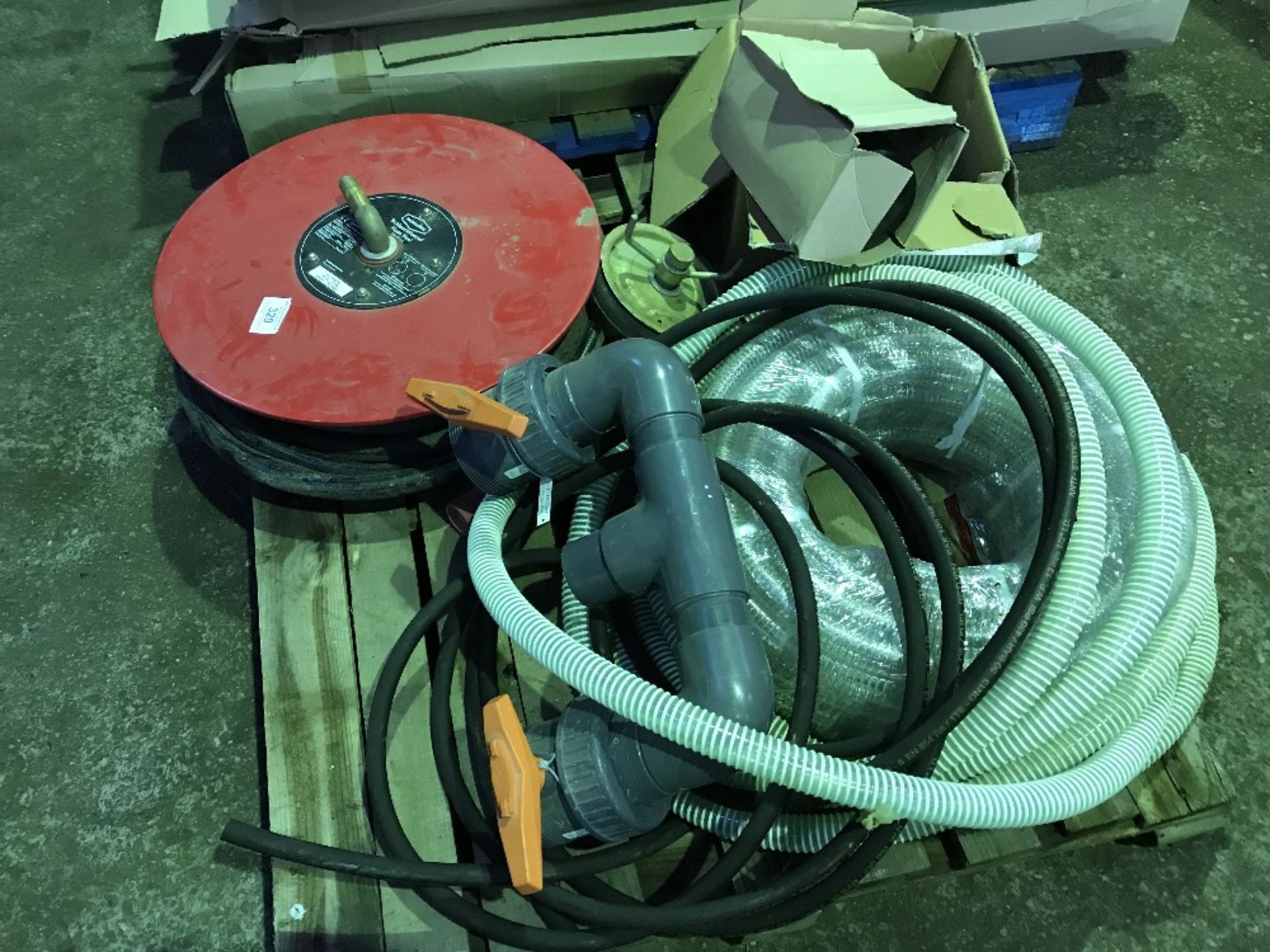 FIRE HOSE REEL & PIPES ETC ...NO VAT ON HAMMER PRICE - Image 2 of 3