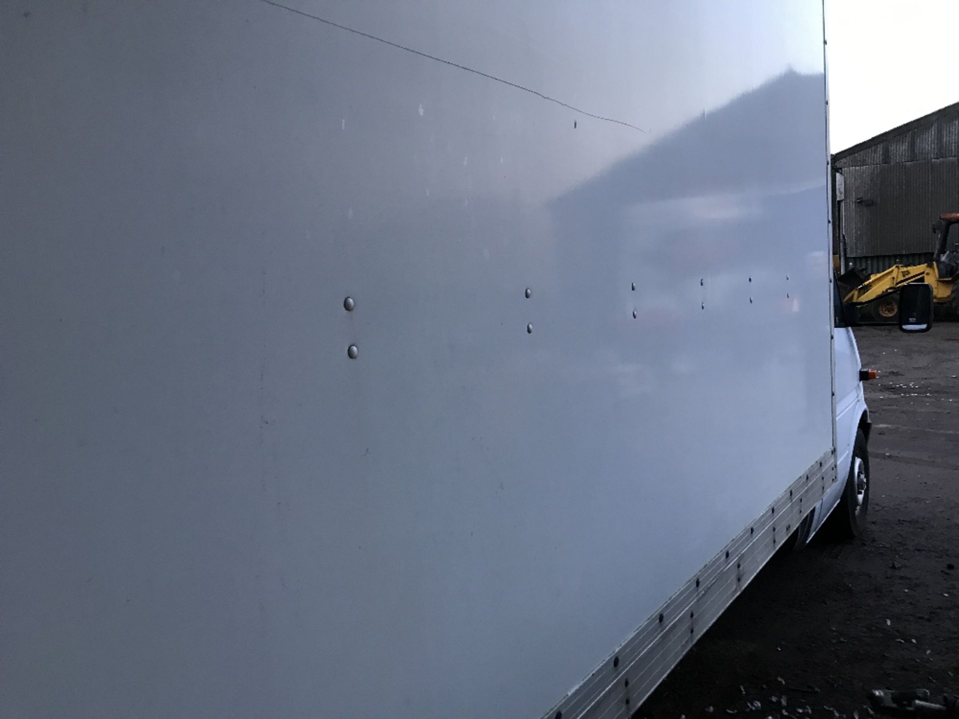 MERCEDES LUTON BODIED VAN C/W TAIL LIFT REG:V460 EUY, TEST TO AUG.2019 NO VAT ON HAMMER PRICE WHEN - Image 7 of 7