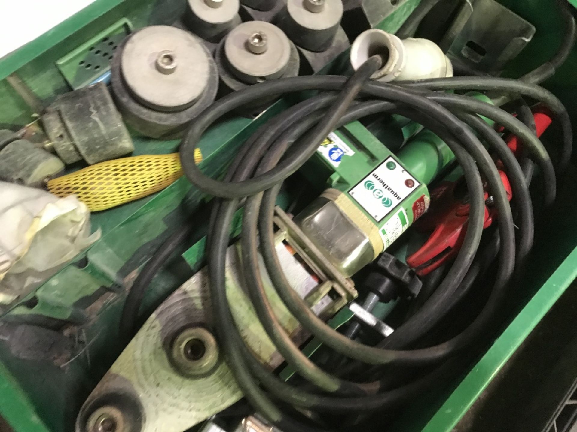 AQUATHERM 110VOLT HAND HELD PIPE WELDER DIRECT FROM TRAINING SCHOOL LIQUIDATION - Image 3 of 4