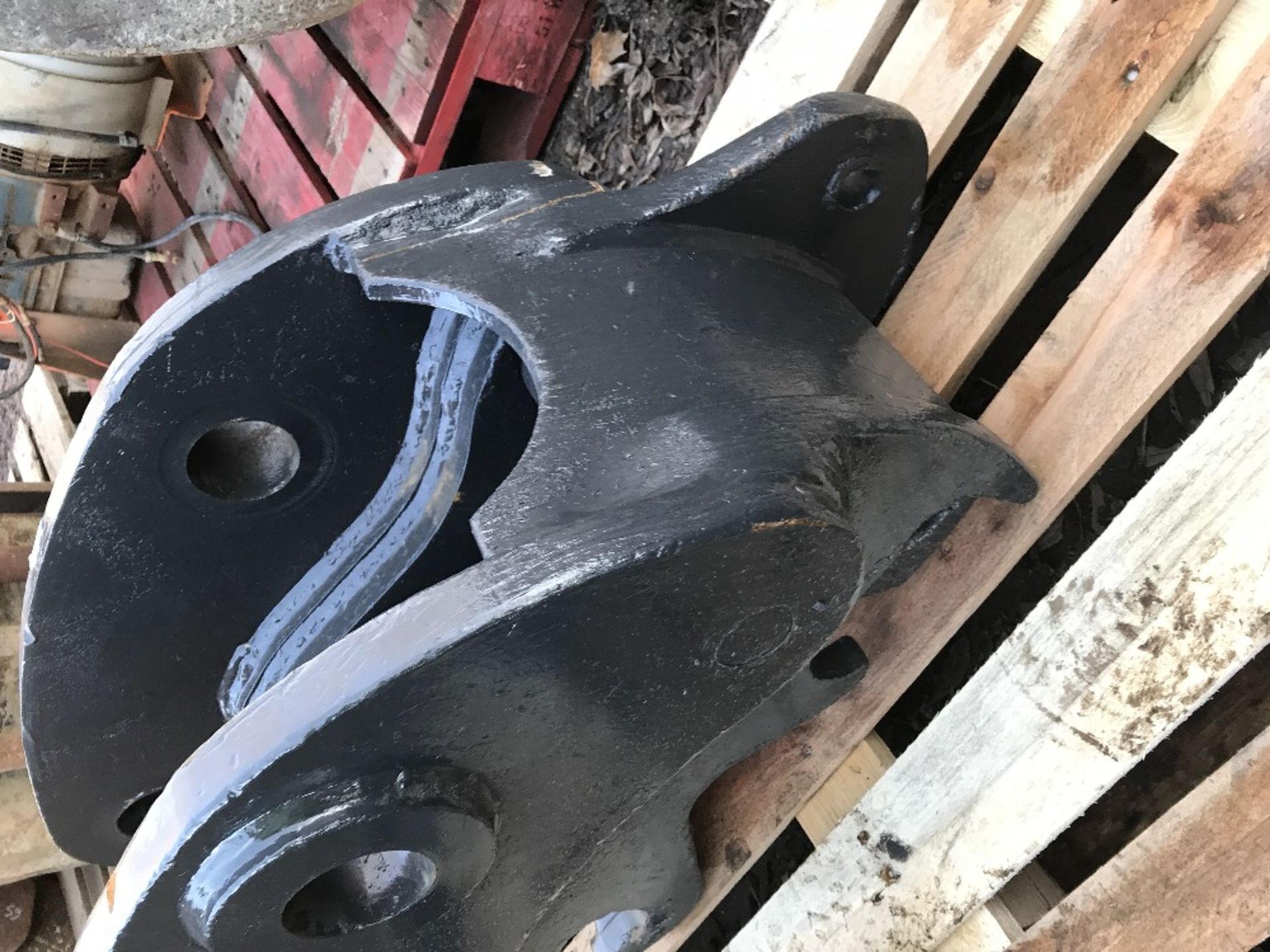 Quick hitch for JCB JS130 or similar, untested - Image 3 of 3