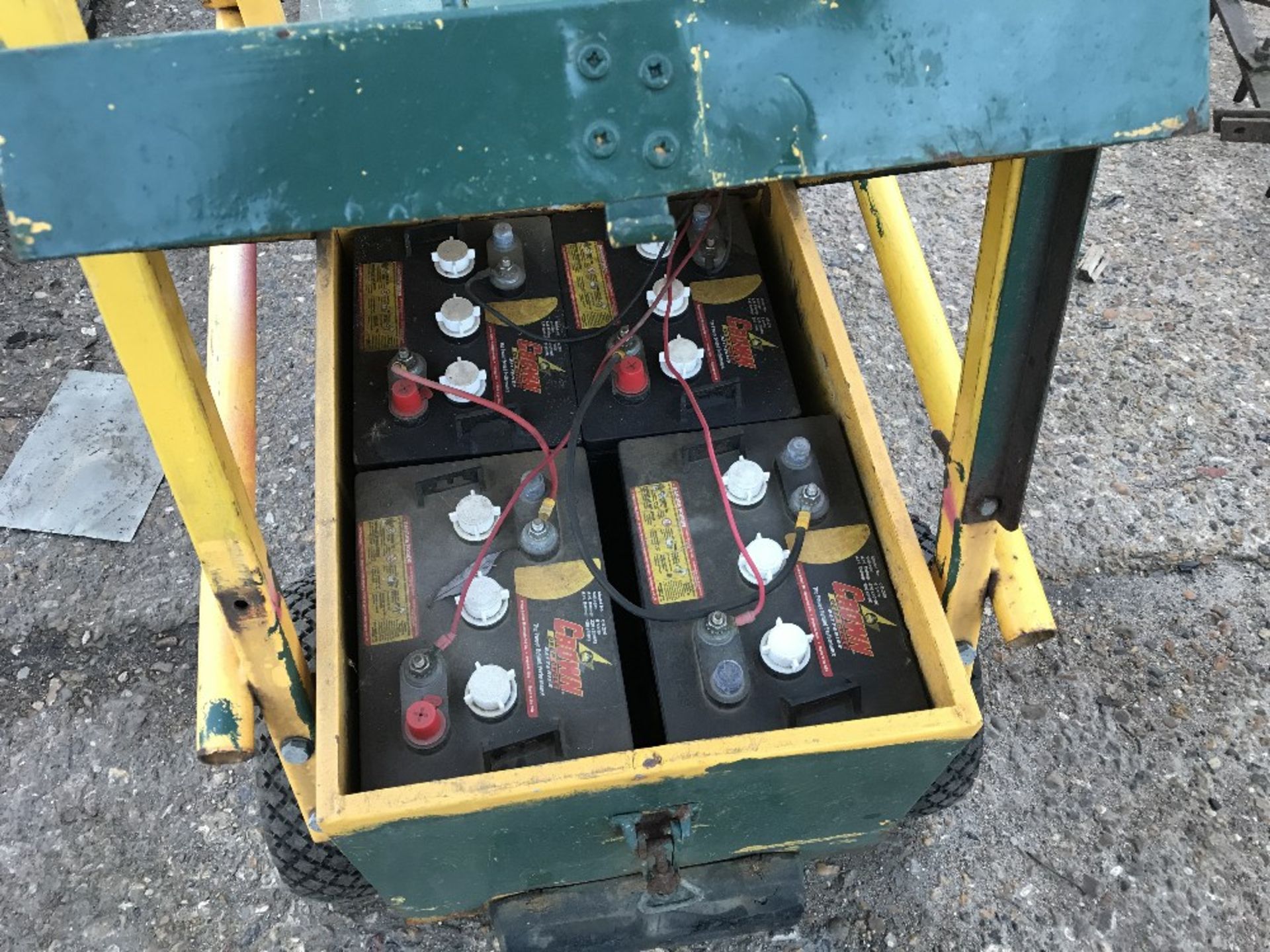 4 X BATTERY POWERED TRAFFIC LIGHT UNITS..UNTESTED - Bild 2 aus 6