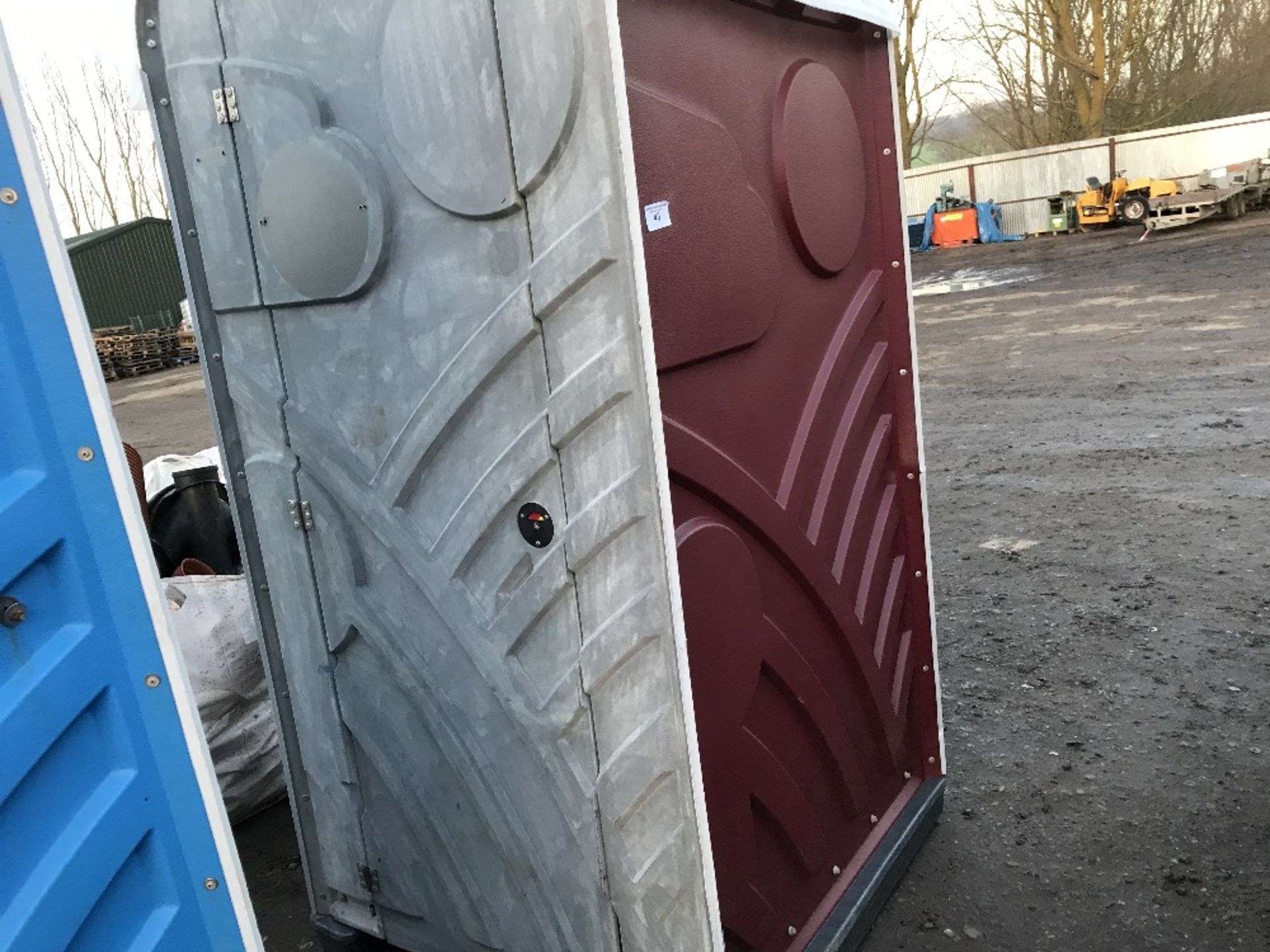 BURGUNDY COLOURED PORTABLE SITE TOILET