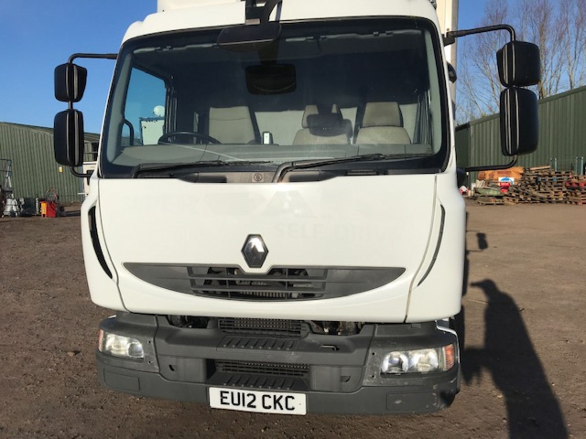 Renault Midlum 7500Kg box lorry with tail lift, reg. EU12 CKC, WITH V5. TEST TO 30.6.2019. Direct ex - Image 8 of 23