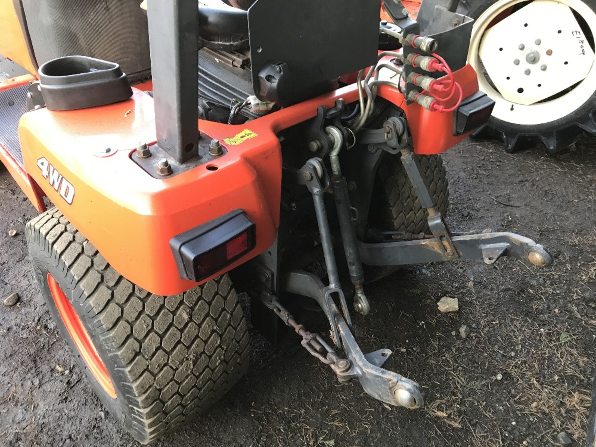 KUBOTA RX2350 4WD HYDRO DRIVE COMPACT TRACTOR SN:76921 year 2014 build WHEN TESTED WAS SEEN TO - Image 2 of 4