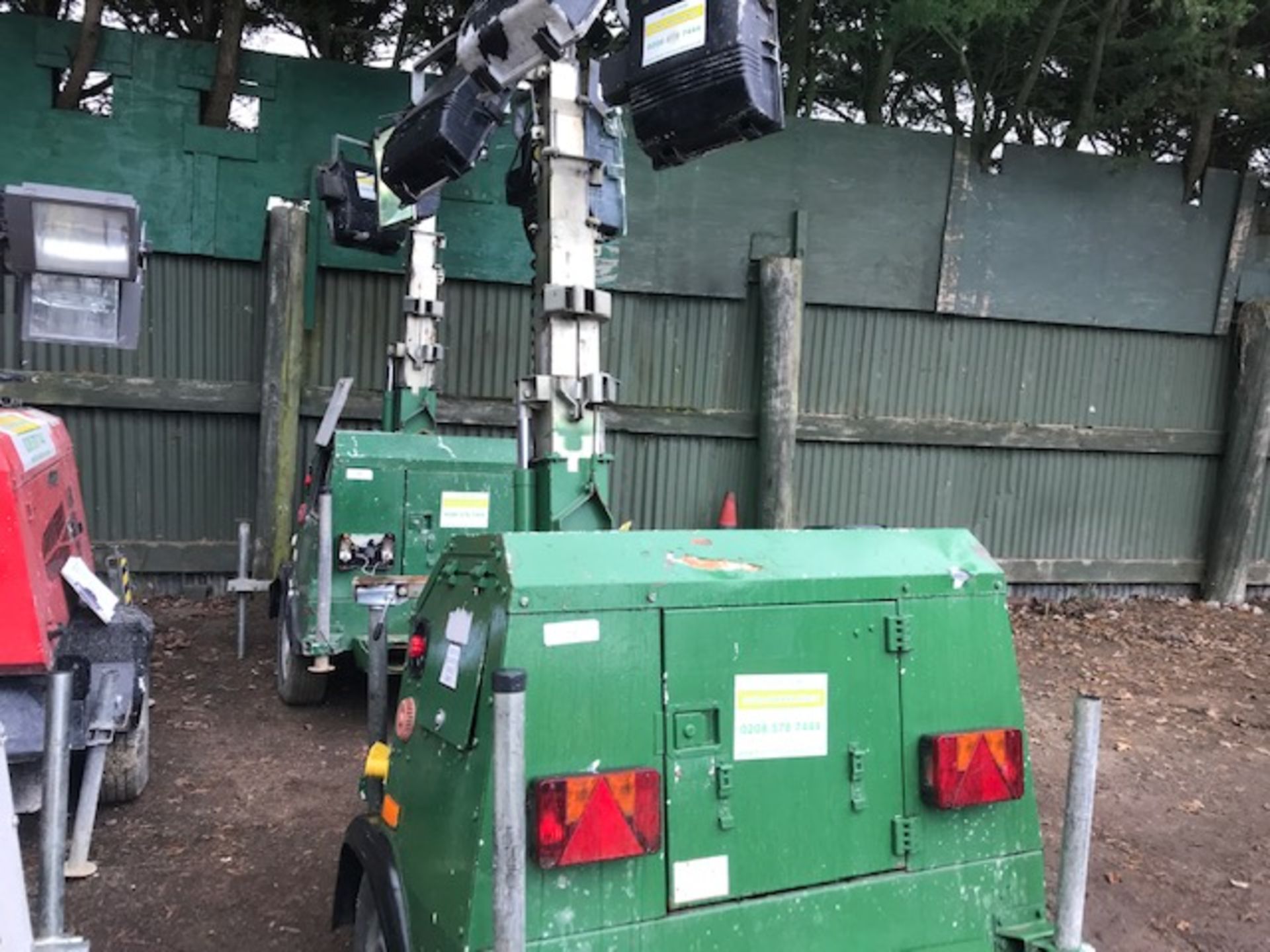 SMC TL90 TOWED LIGTING TOWER, YEAR 2007 PN:7687FC WHEN TESTED WAS SEEN TO RUN AND MAKE LIGHT, AS