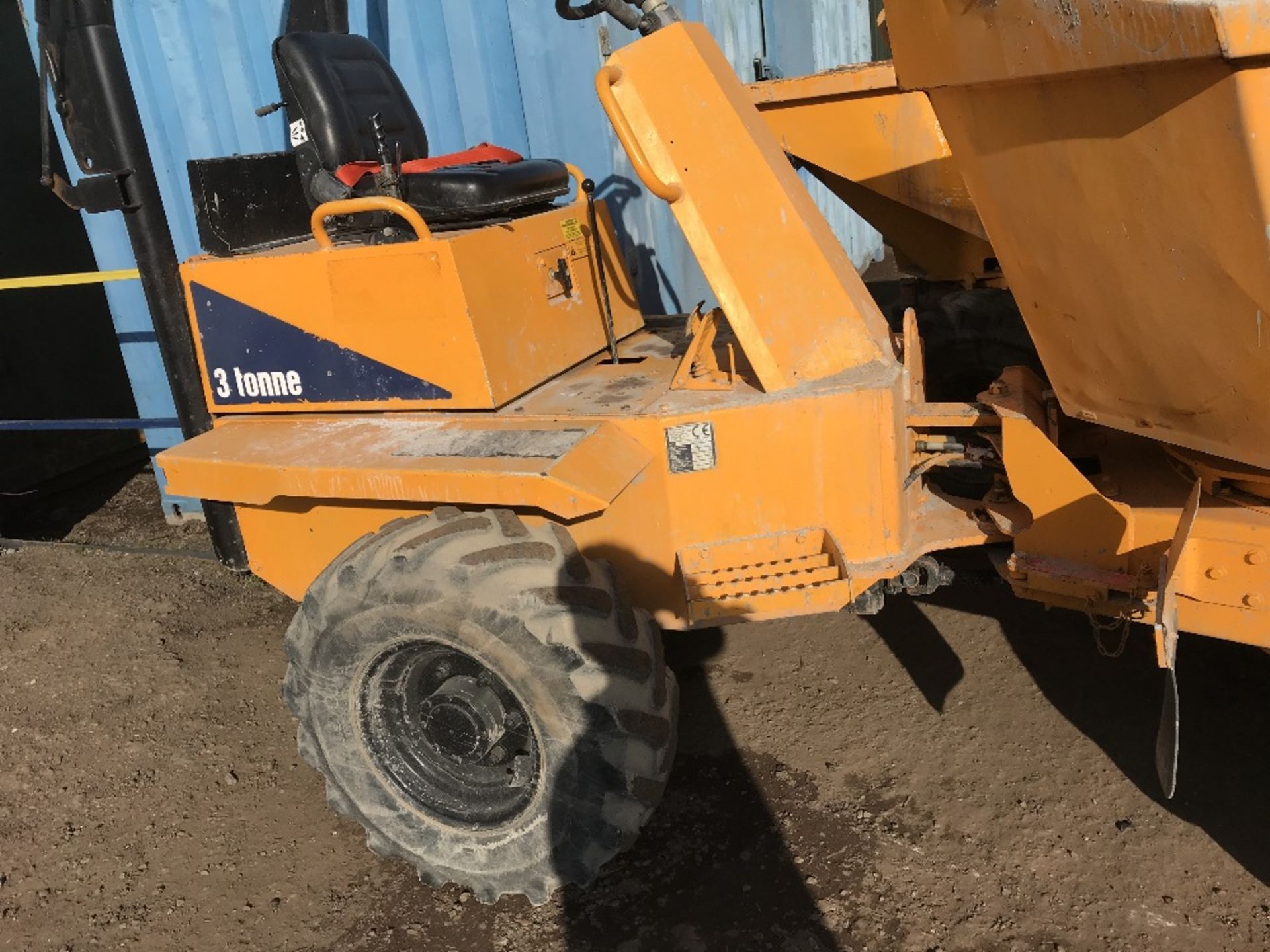 THWAITES 3 TONNE SWIVEL SKIP DUMPER, YEAR 2008 BUILD, 2629 REC HRS SN:SLCM573ZZ801B5247 WHEN - Image 2 of 7