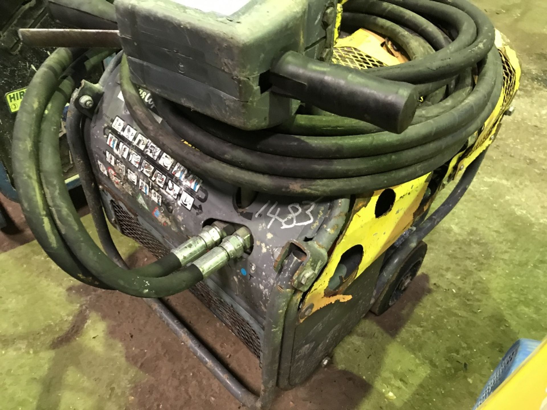 ATLAS COPCO HYDRAULIC PACK C/W GUN AND HOSE ID:1483 - Image 2 of 2
