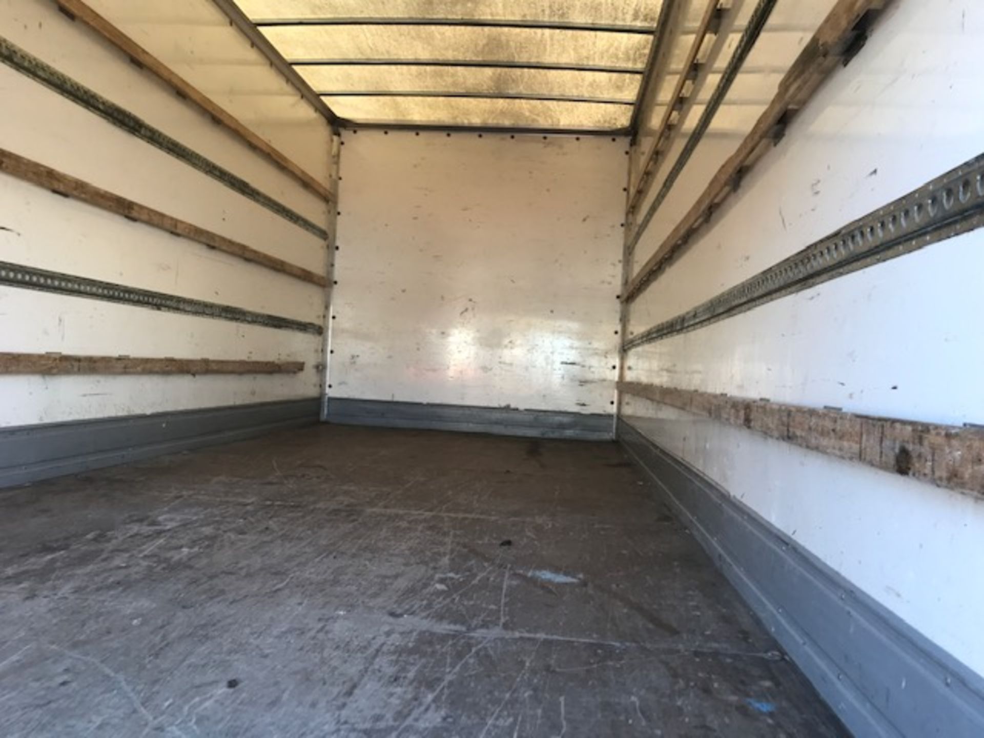 Renault Midlum 7500Kg box lorry with tail lift, reg. EU12 CKC, WITH V5. TEST TO 30.6.2019. Direct ex - Image 17 of 23