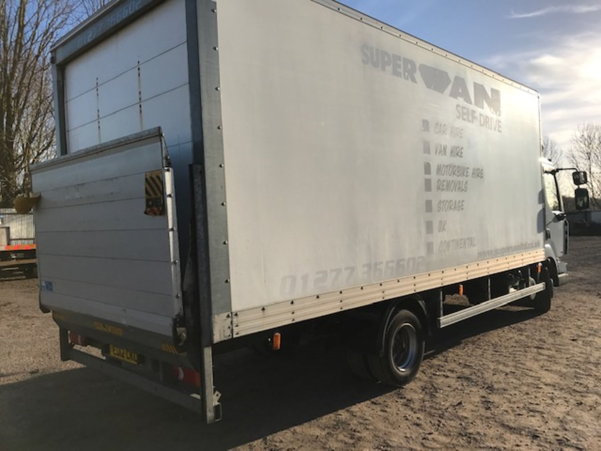 Renault Midlum 7500Kg box lorry with tail lift, reg. EU12 CKC, WITH V5. TEST TO 30.6.2019. Direct ex - Image 10 of 23