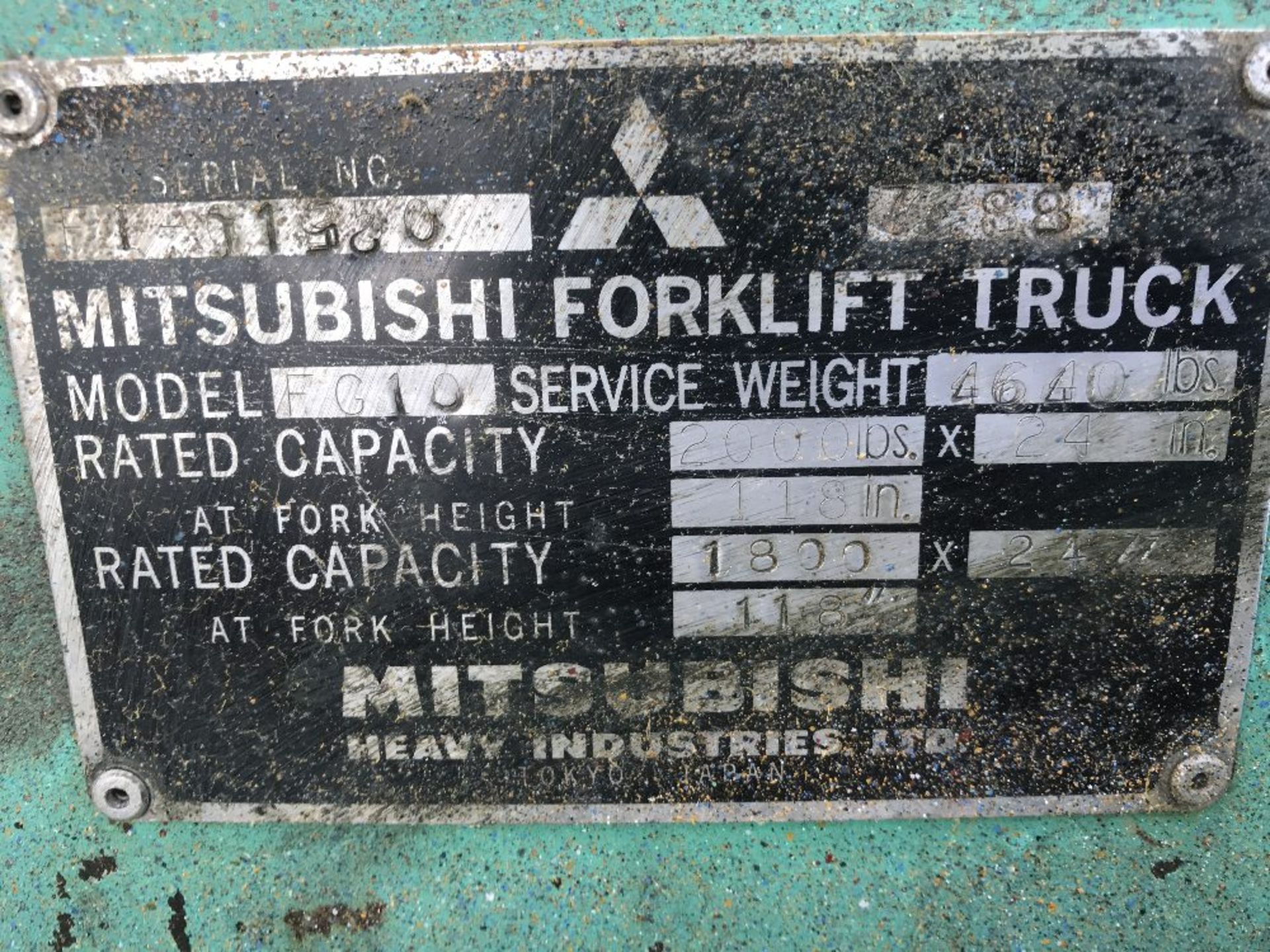 MITSUBISHI FG10 GAS POWERED FORKLIFT WITH SIDESHIFT. WHEN TESTED WAS SEEN TO RUN, DRIVE, LIFT AND - Image 4 of 6