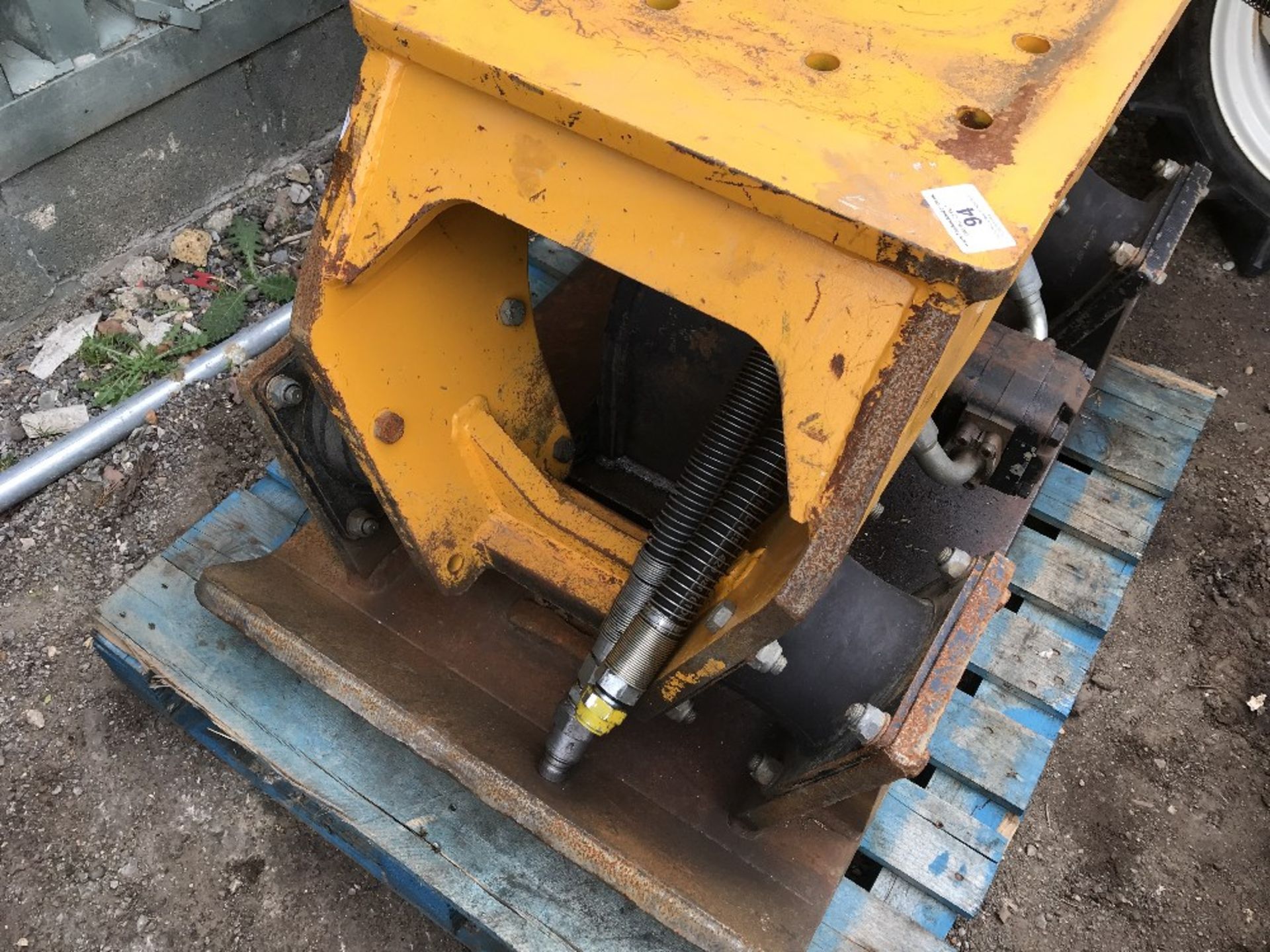 20tonne Excavator mounted compaction plate, 74cm width - Image 2 of 2