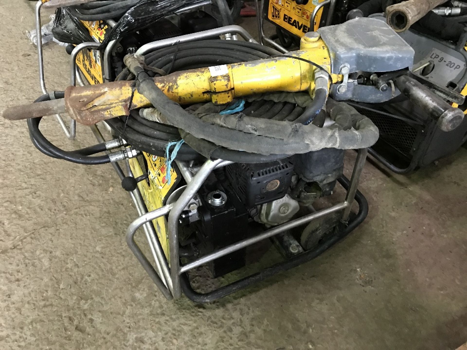 JCB BEAVER HYDRAULIC BREAKER PACK WITH GUN AND HOSE Sold Under The Auctioneers Margin Scheme, NO VAT - Image 2 of 2