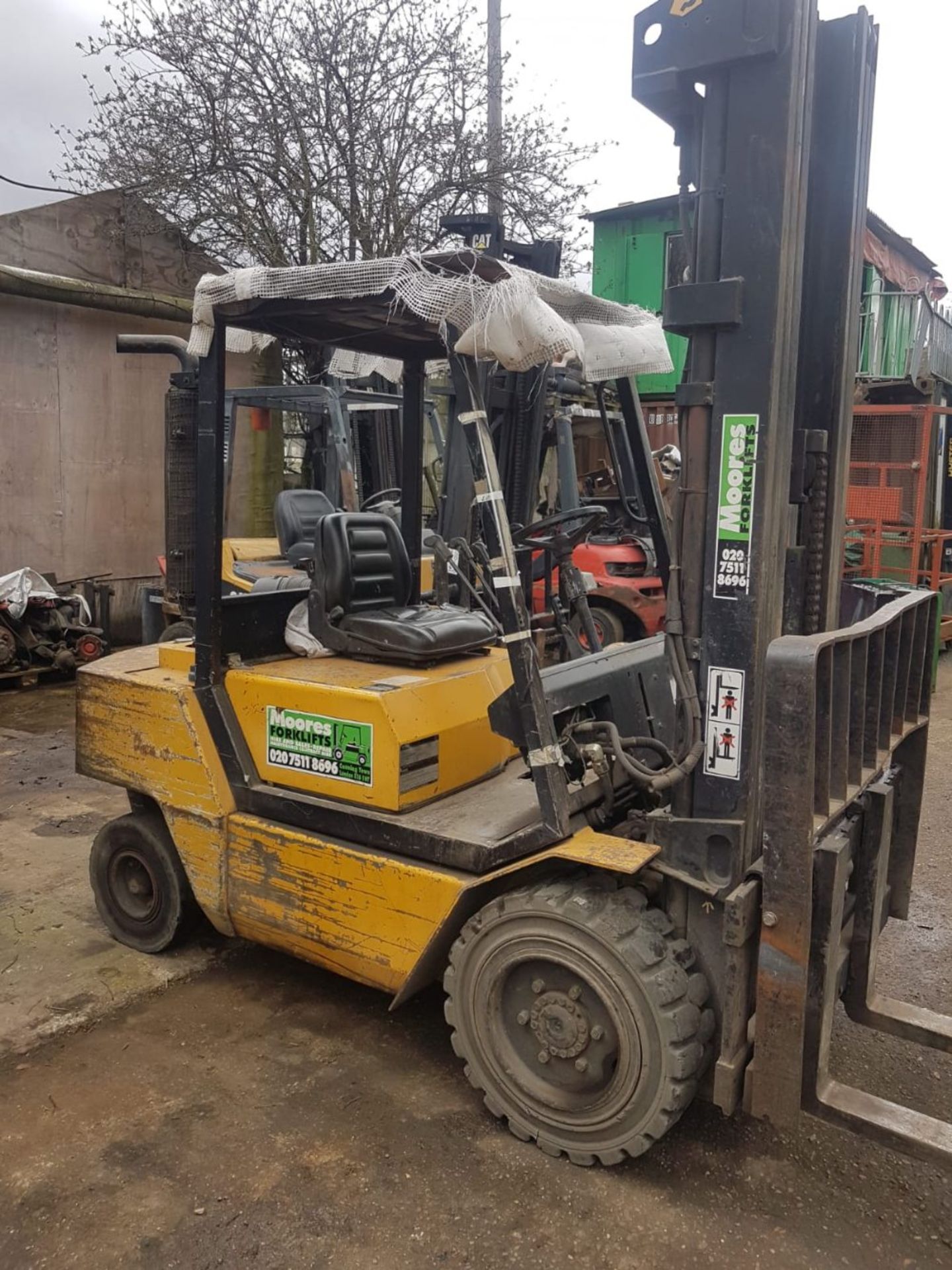 BOSS 3 TONNE DIESEL FORKLIFT TRUCK WITH TRIPKLE MAST AND SIDE SHIFT. BRAKES POOR AND NEED