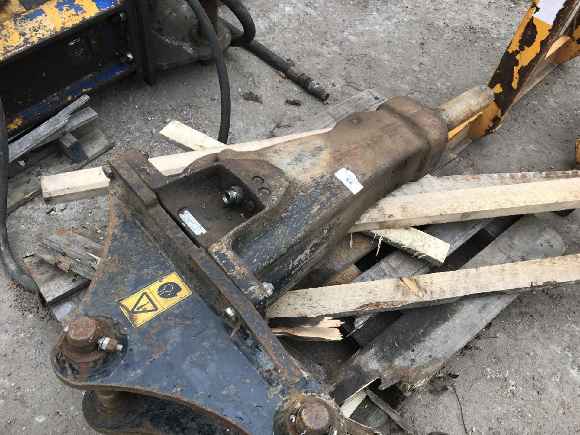 JCB 45mm pinned breaker