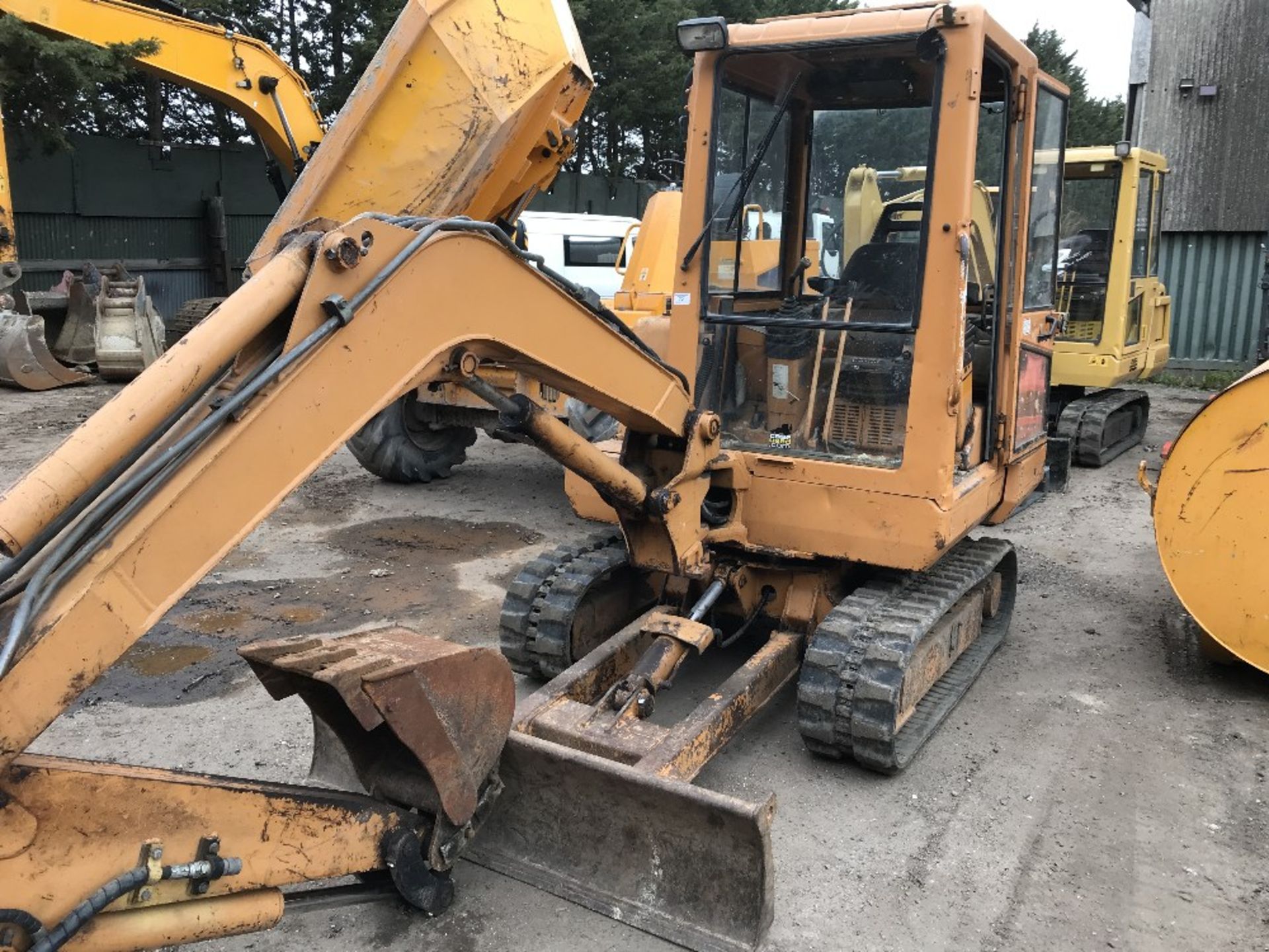 CASE 2.8 TONNE RUBBER TRACKED EXCAVATOR SN:GCK2855956 when tested was seen to start, drive, slew and