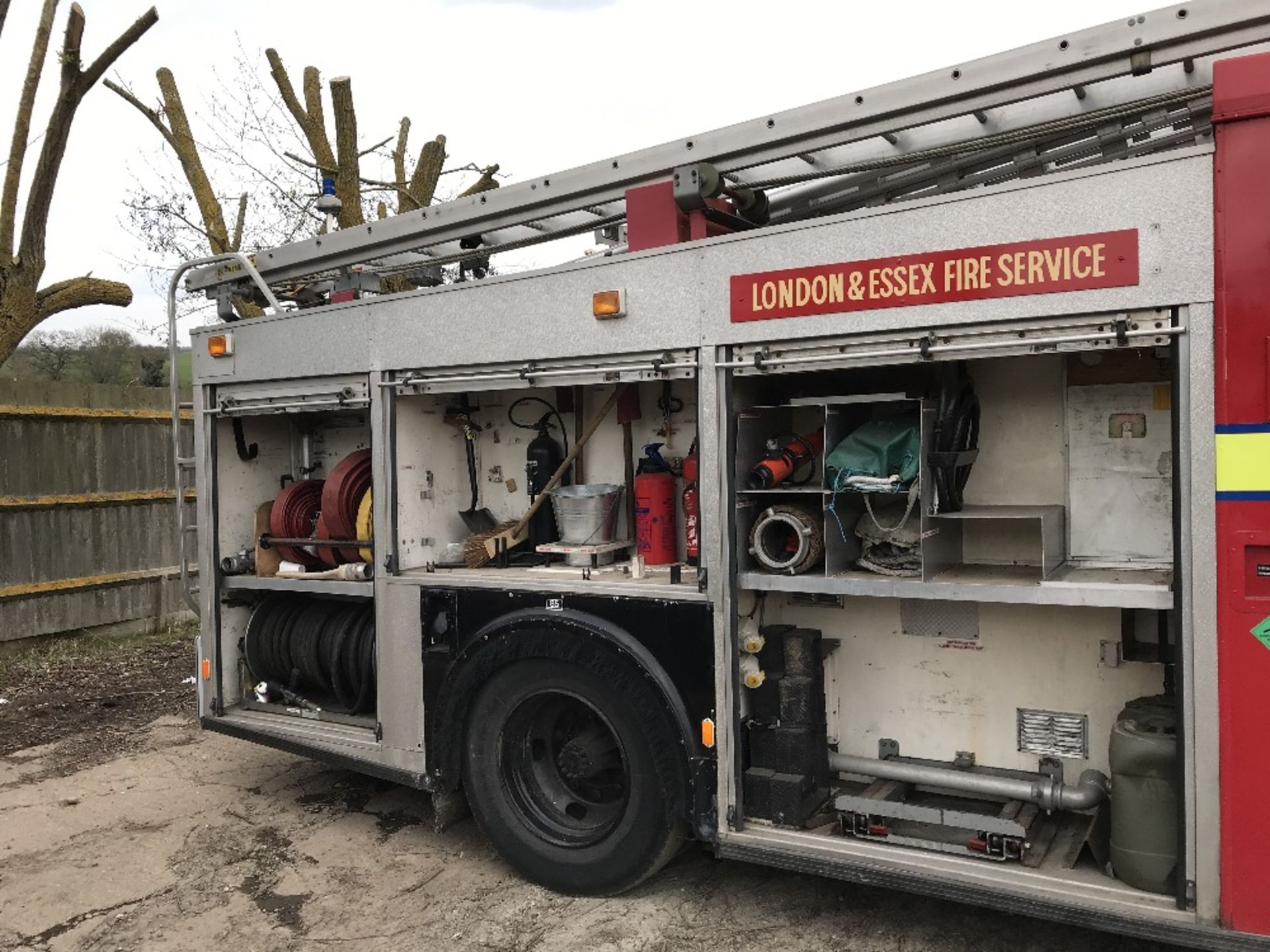 CARMICHAEL 4x2 FIRE ENGINE C/W LADDERS REG: E840 JYV Sold Under The Auctioneers Margin Scheme, NO - Image 5 of 13