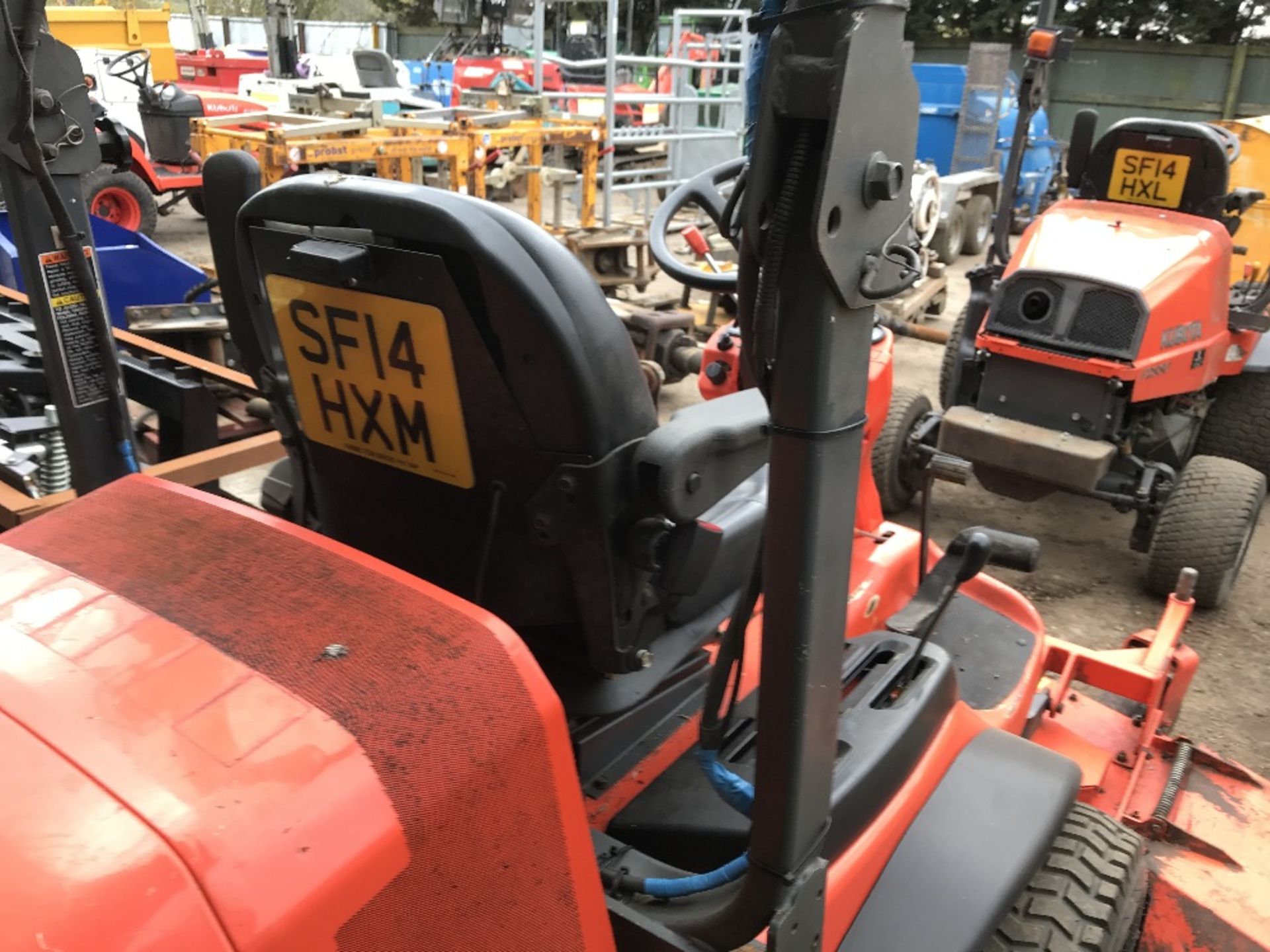 KUBOTA 2880 4WD OUTFRONT MOWER, 2670 REC.HRS. REG: SF14 HXM, V5 TO FOLLOW when tested was seen to - Bild 3 aus 3
