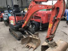 Kubota U17-3 mini digger c/w expanding tracks, red key and 3no. buckets, yr2010, 3565rec.hrs. when