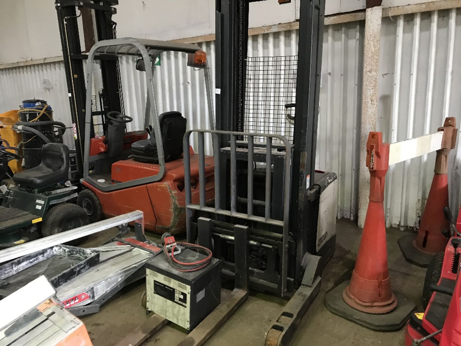 CROWN WALK BEHIND BATTERY REACH FORKLIFT C/W CHARGER, EX COMPANY LIQUIDATION Sold Under The