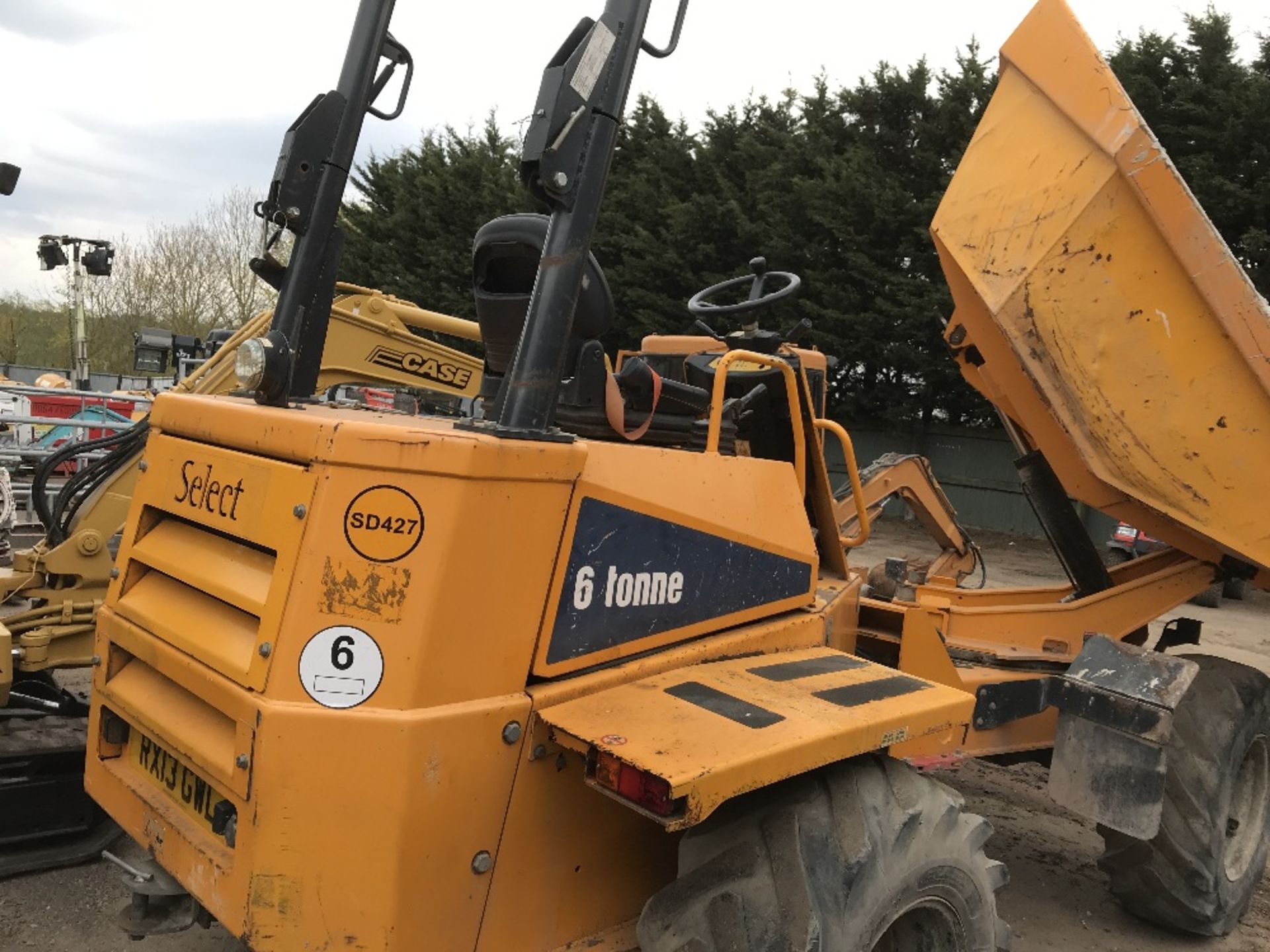 Thwaites 6tonne swivel skip dumper, yr2013 build SN;SLCM766Z1301C5579 421 REC HRS when tested was - Image 2 of 5