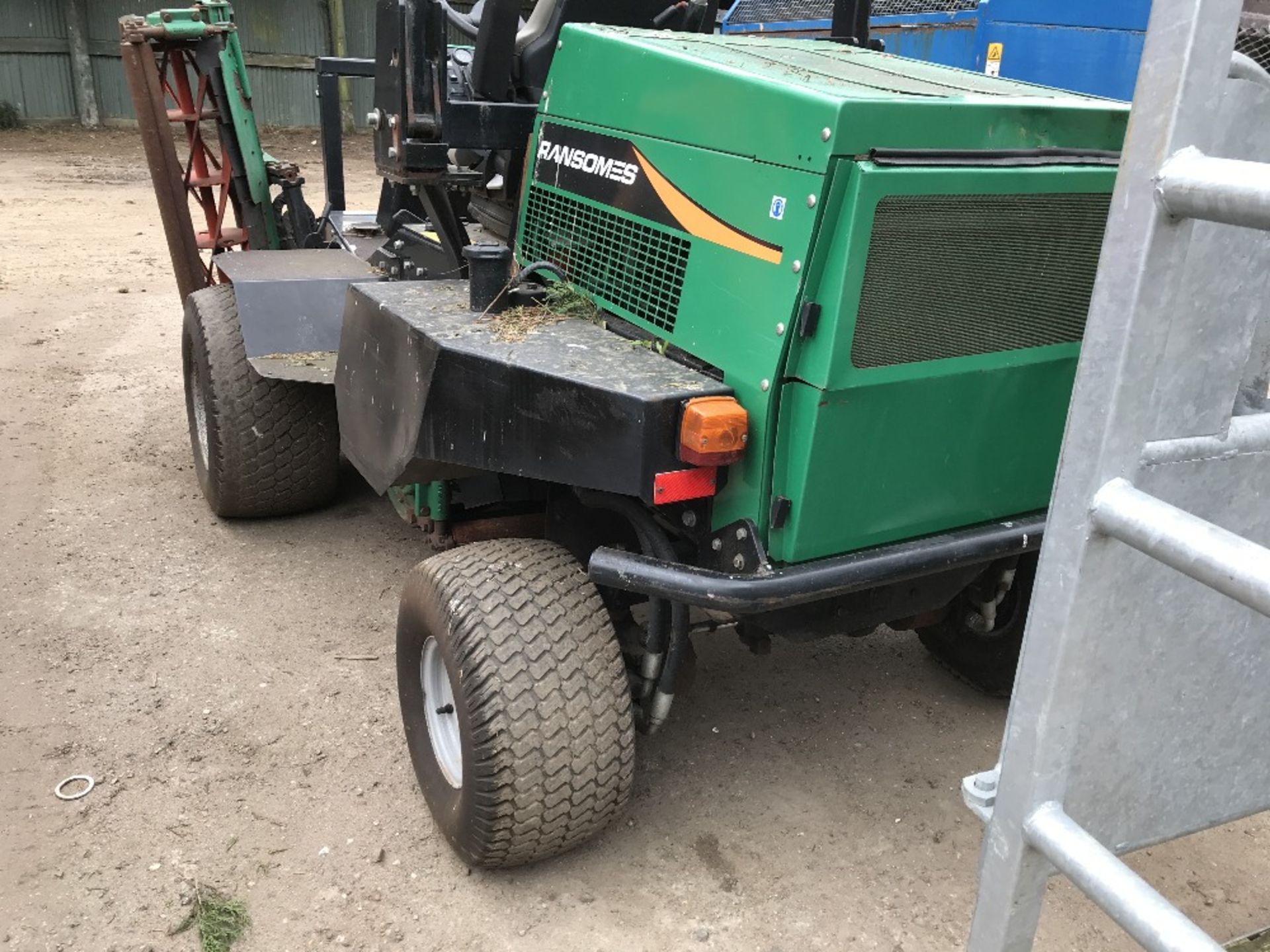 Ransomes 4wd triple ride on mower when tested was seen to start, drive steer and brake - Image 3 of 3