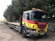 SCANIA P320 BEAVERTAIL 6X2 PLANT LORRY WITH LIFT AXLE. 281,070 REC KMS. FLIP BEAVERTAIL RAMP, 30FT