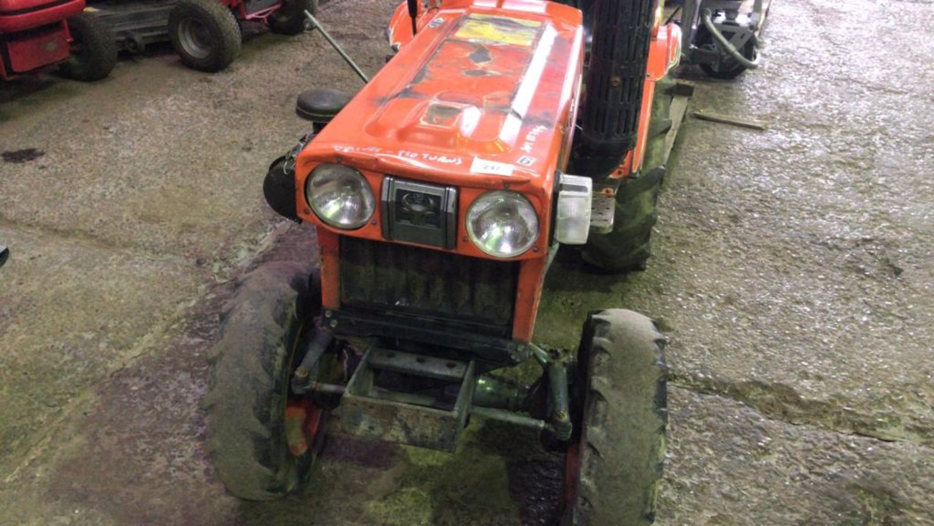 KUBOTA B7100 4WD COMPACT TRACTOR SN:83774 when tested was seen to start, drive and pto turned..NB: - Image 5 of 5