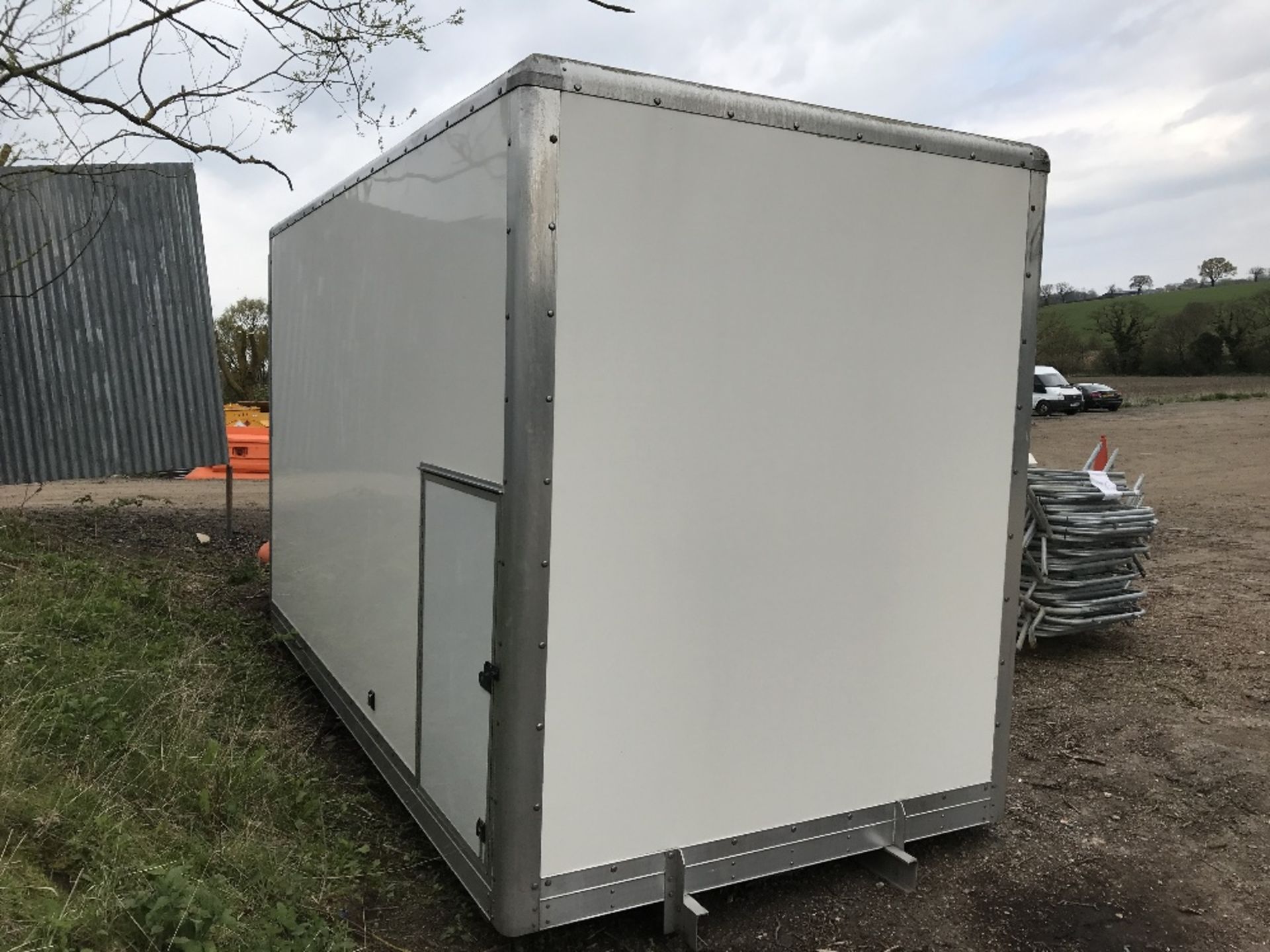 GRP box lorry body with barn doors, white, 15ft length approx. Sold Under The Auctioneers Margin - Image 2 of 4