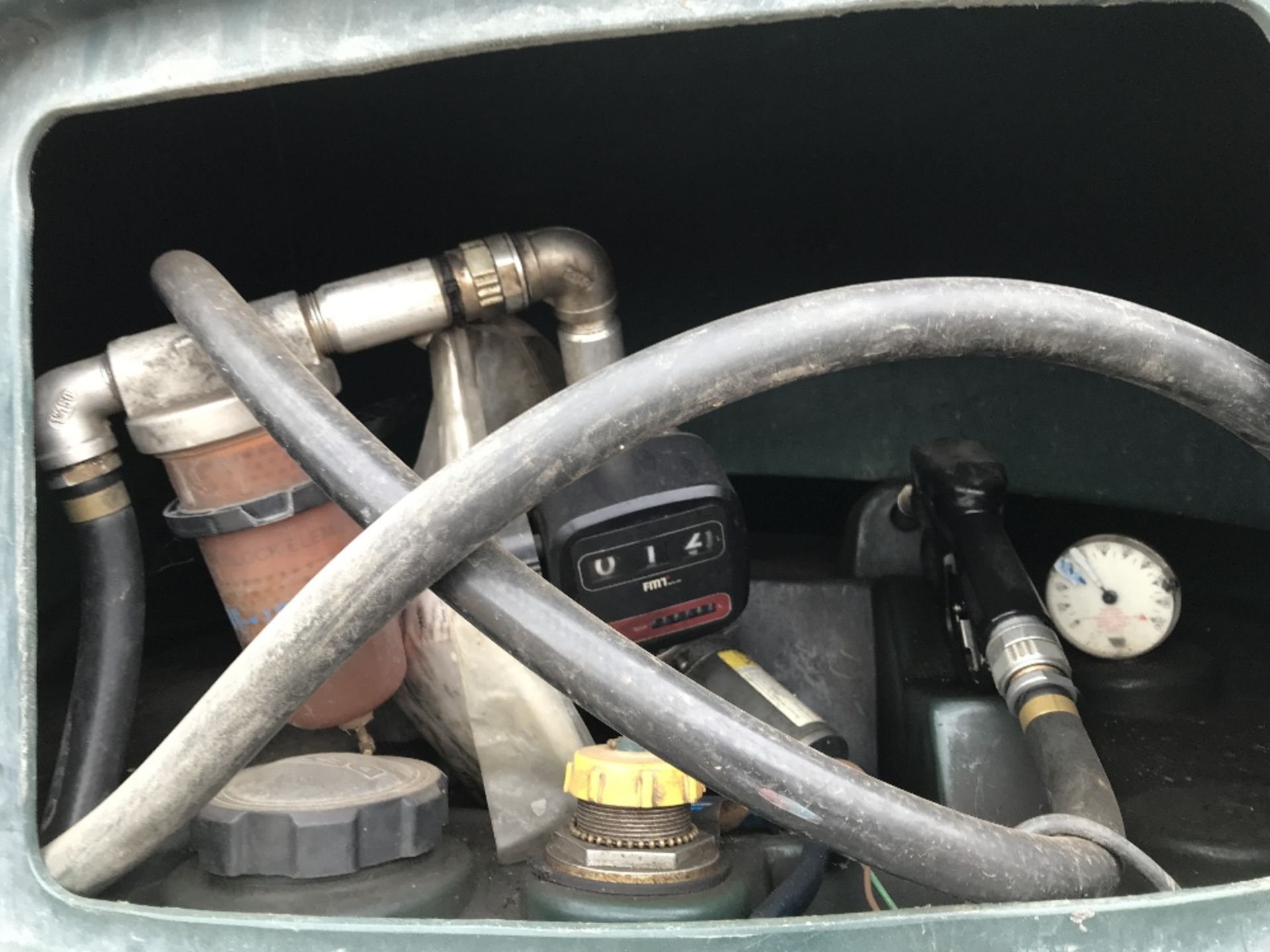 Deso V2350 bunded fuel store c/w pump and hose. 15\% BP on this lot - Image 2 of 4