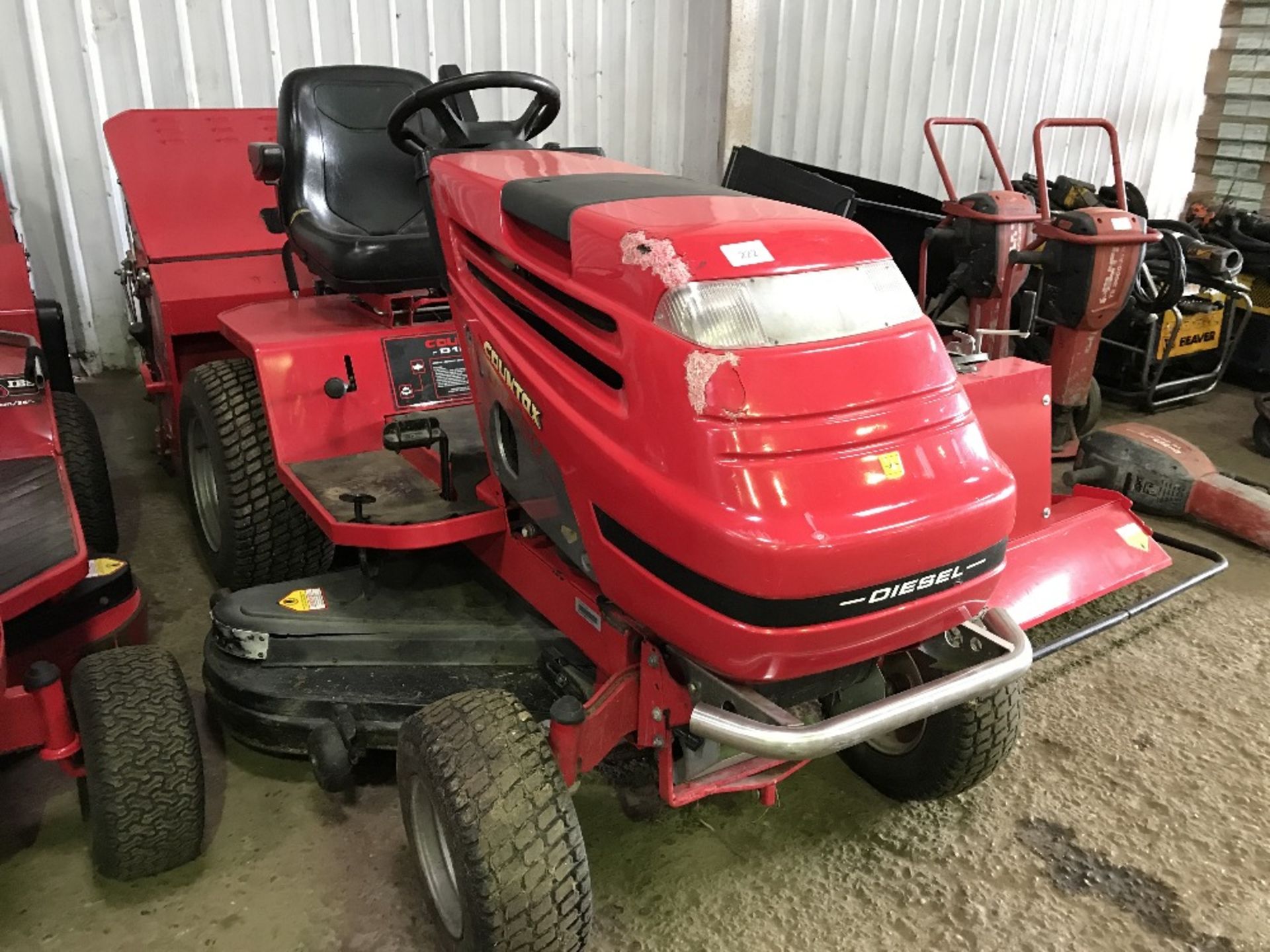 COUNTAX D18-50 RIDE ON MOWER DIESEL ENGINE WITH COLLECTOR ALSO COMES WITH SLITTER ROLLER TRAILER AND