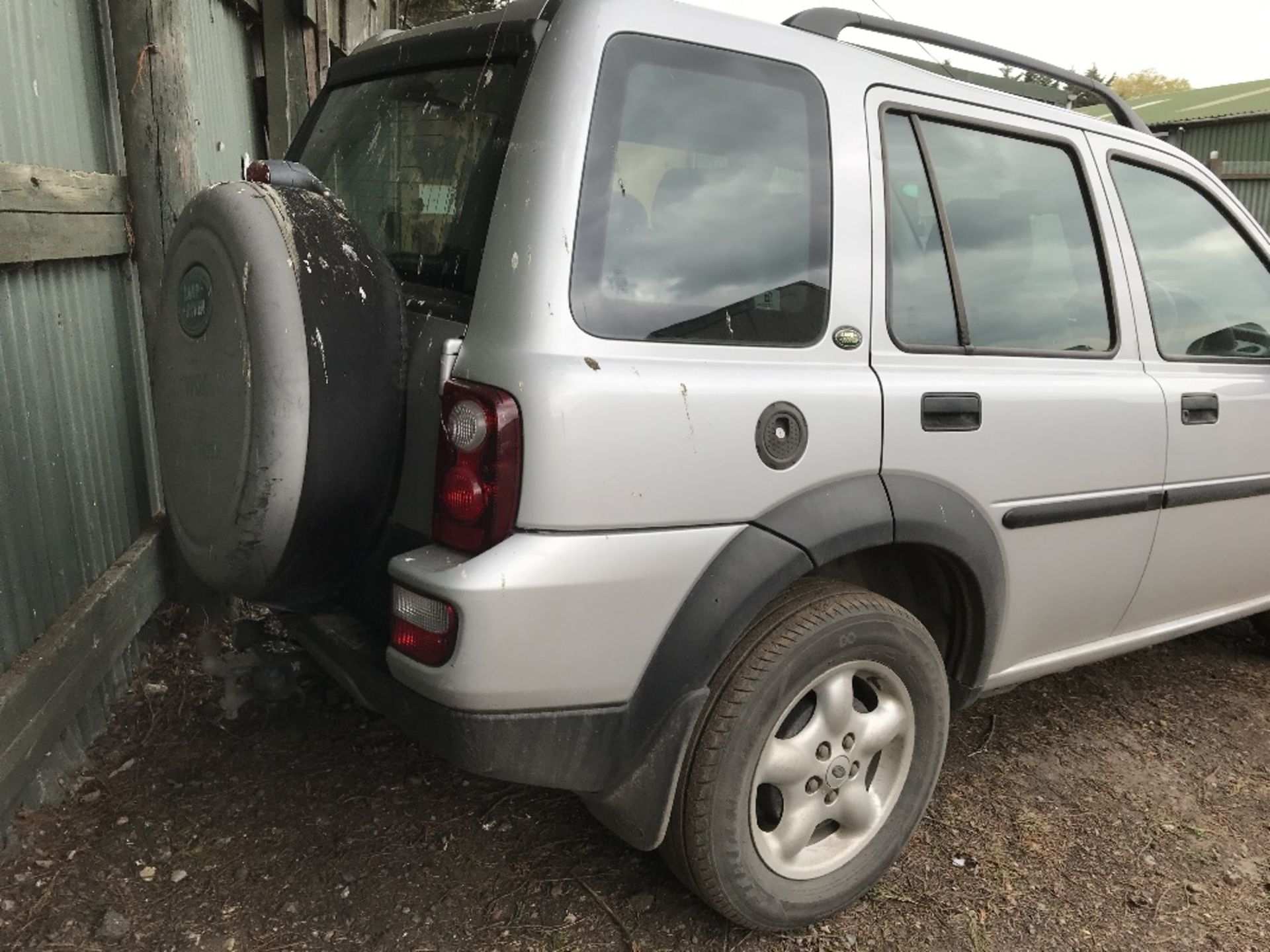 FREELANDER LWB, DIESEL, SILVER, REG. GF54 JHU. FIRST REG. 29.9.2004, TEST TO 3.6.2019, 115,118 REC. - Image 4 of 6