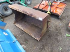 MASSEY FERGUSON TYPE FOREND LOADER BUCKET