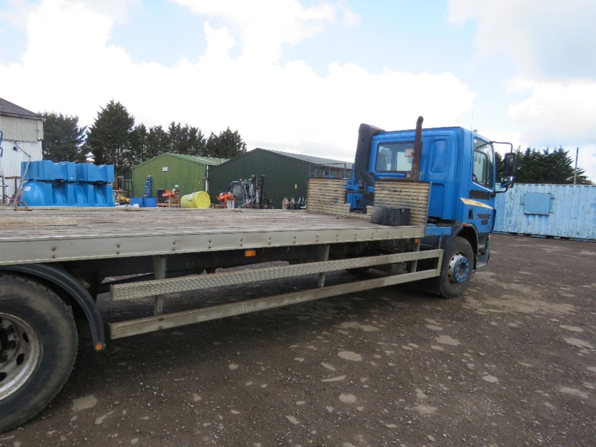 DAF CF 65.250 4x2 BEAVERTAIL PLANT LORRY REG:WA06 JJY, WITH V5 WHEN TESTED WAS SEEN TO DRIVE, - Image 10 of 15