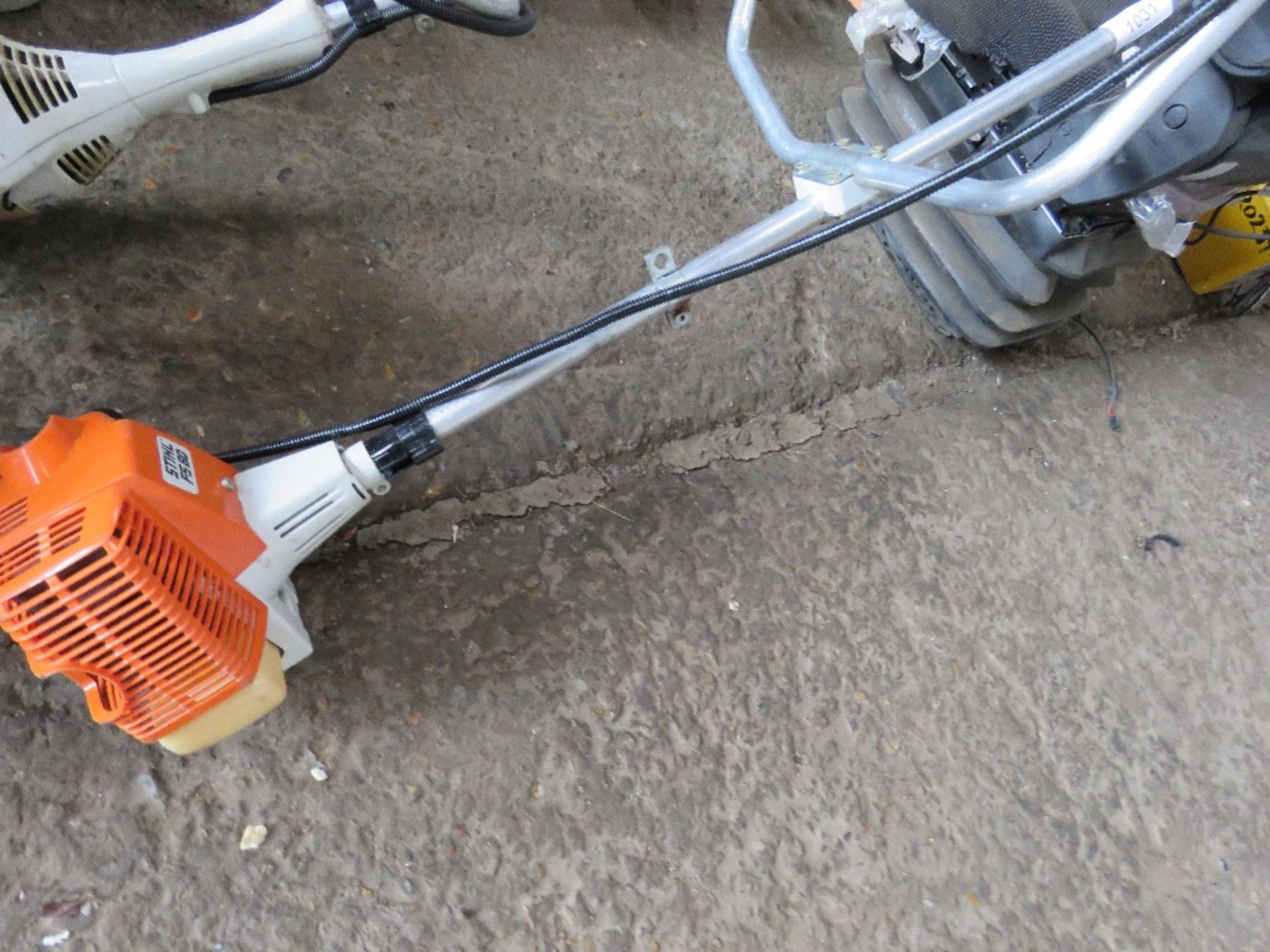 STIHL FS80 PETROL STRIMMER