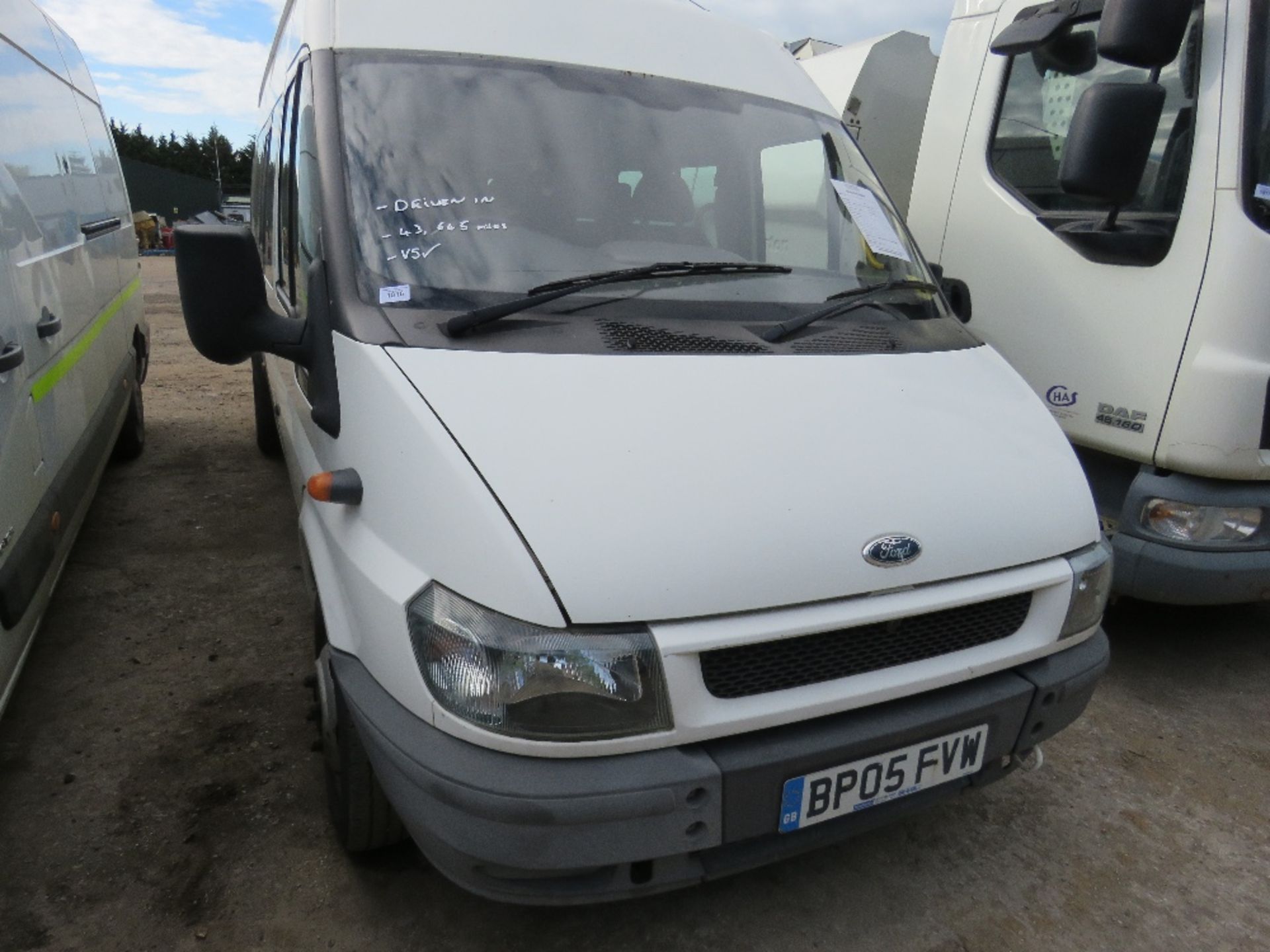 FORD TRANSIT 17 SEATER MINIBUS, REG: BP05 FVW 43,645 REC MILES?? WITH V5 WHEN TESTED WAS SEEN TO