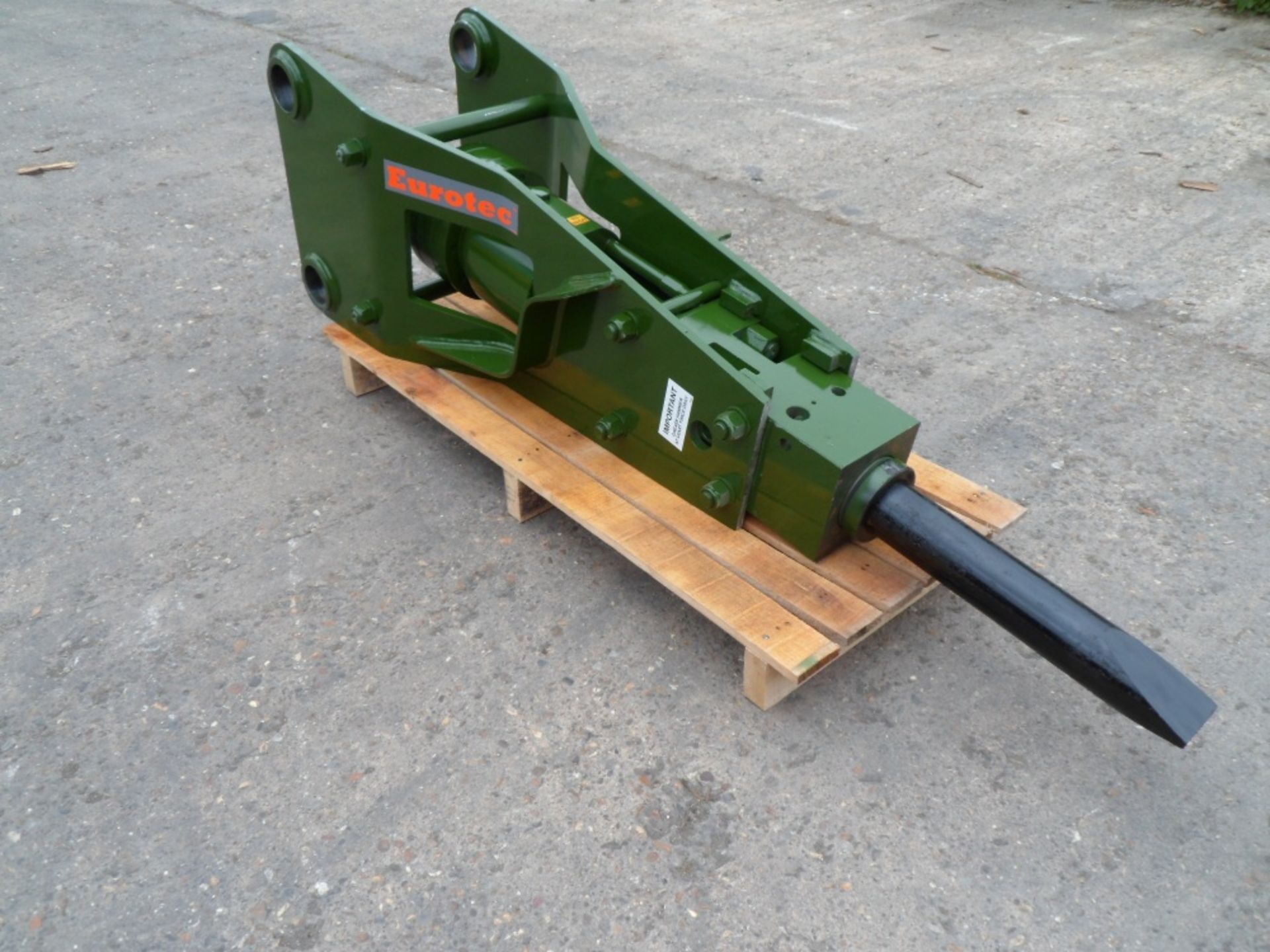 UNUSED YEAR 2019 EUROTEC HB340 BREAKER FOR 4 TO 8 TONNE EXCAVATOR. NB: THIS ITEM IS NOT LOCATED AT