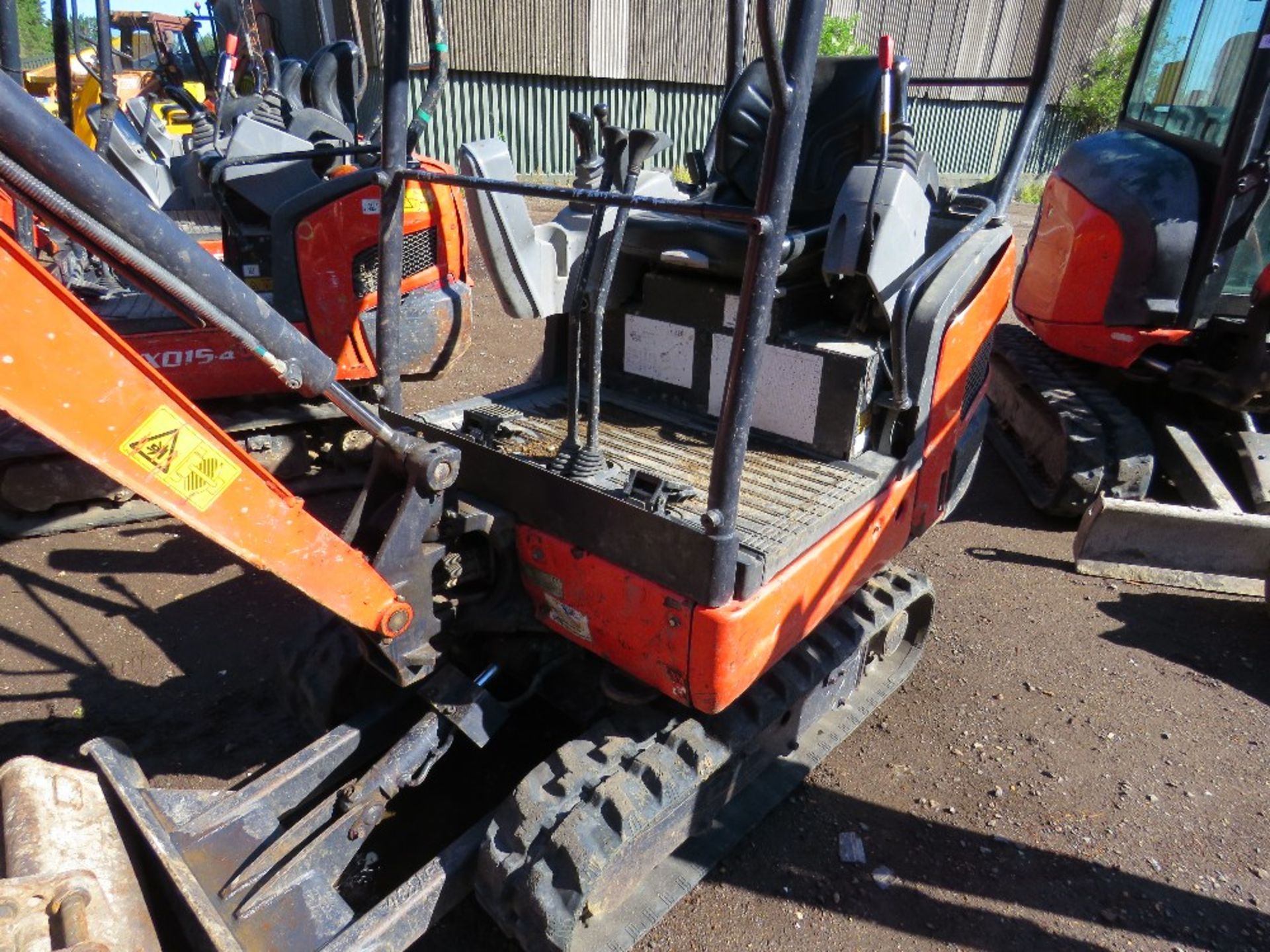 KUBOTA KX015-4 1.5TONNE MINI DIGGER, YEAR 2015 BUILD. SUPPLIED WITH 3 X BUCKETS AS SHOWN, QUICK - Image 8 of 12