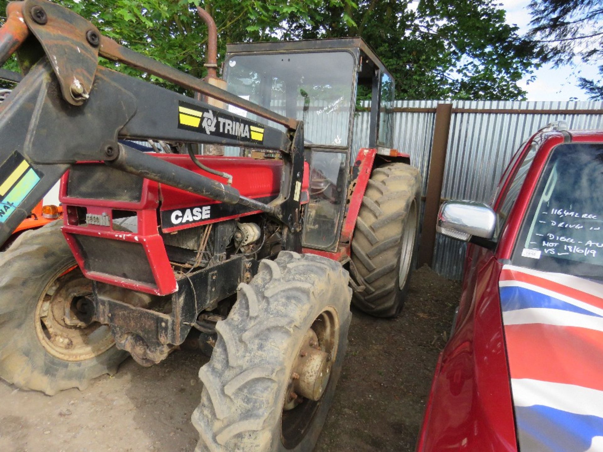 Case 885 4wd tractor c/w loader REG:F893 VRL LOG BOOK TO APPLY FOR WHEN TESTED WAS SEEN TO RUN, - Image 3 of 8