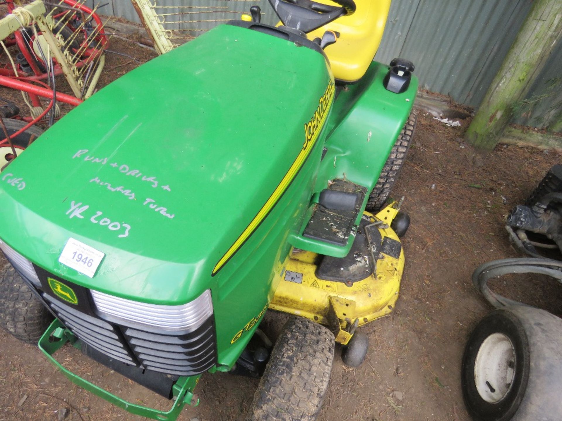 JOHN DEERE GT235 RIDE ON MOWER YR2003 WHEN TESTED WAS SEEN TO RUN AND DRIVE - Image 2 of 3