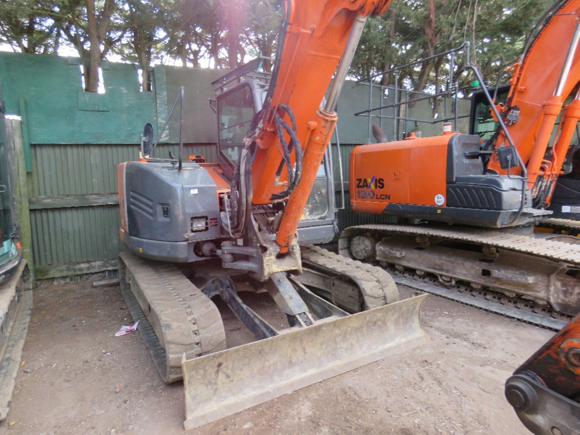 HITACHI ZAXIS 85-3 USB LC 8.5TONNE EXCAVATOR WITH 1NO. BUCKET, 8849 REC HRS, YEAR 2012, SN: