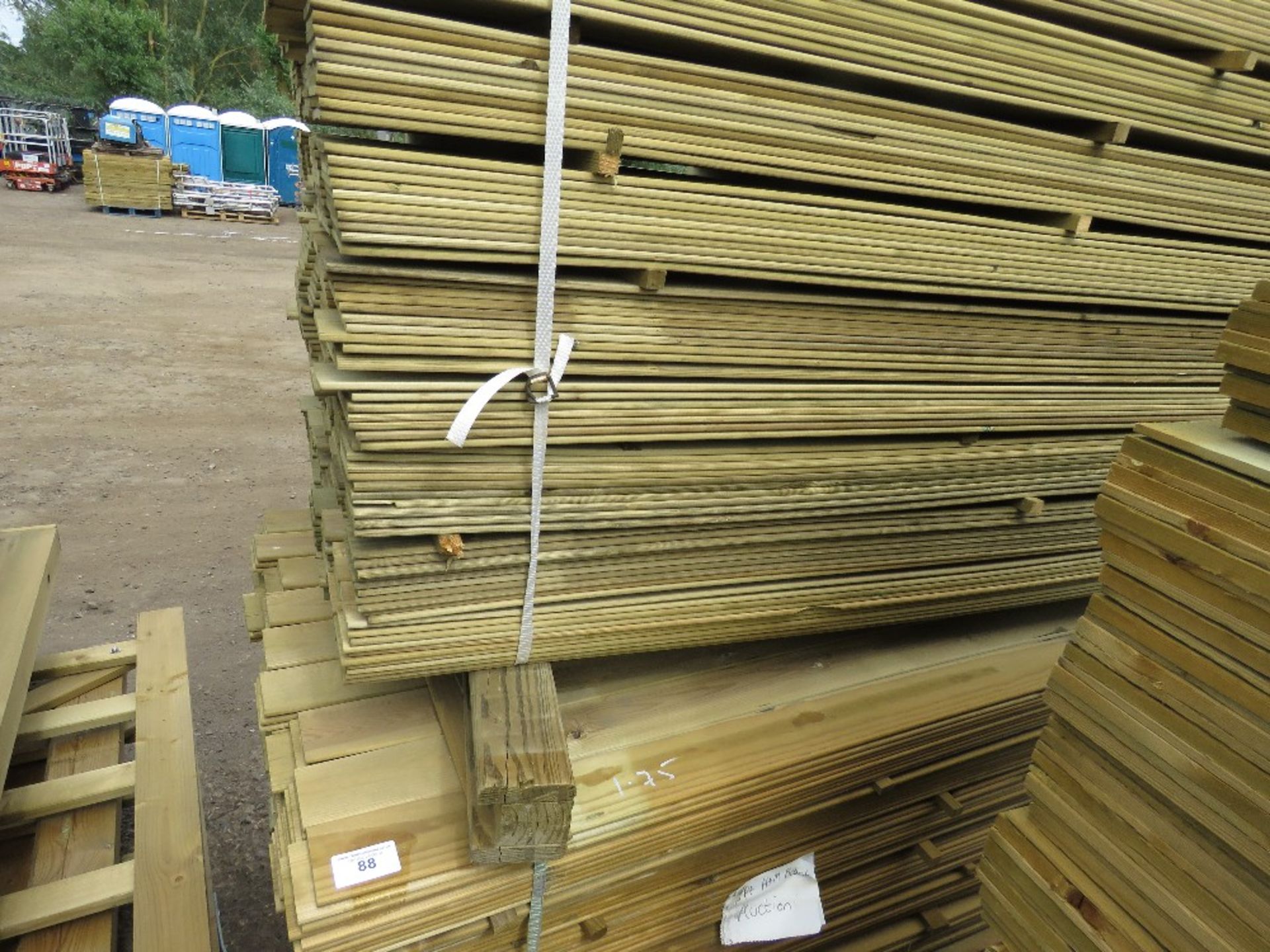 2 X LARGE PACKS OF 1.75M LENGTH MACHINED TIMBER CLADDING SLATS