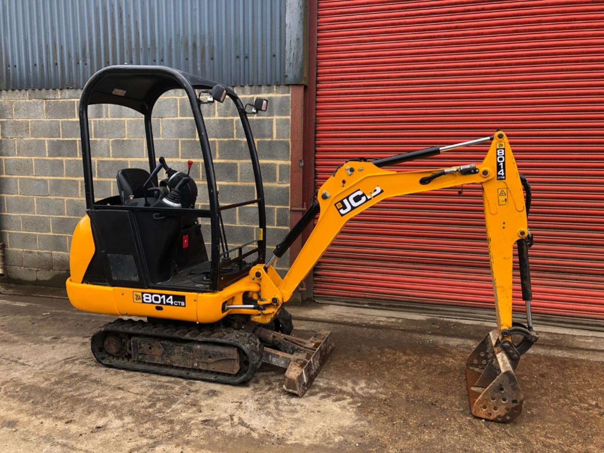 JCB 801-4 MINI DIGGER, YEAR 2016 BUILD, WITH ONE BUCKET. . 1025 RECORDED HOURS.WHEN TESTED WAS - Image 4 of 4