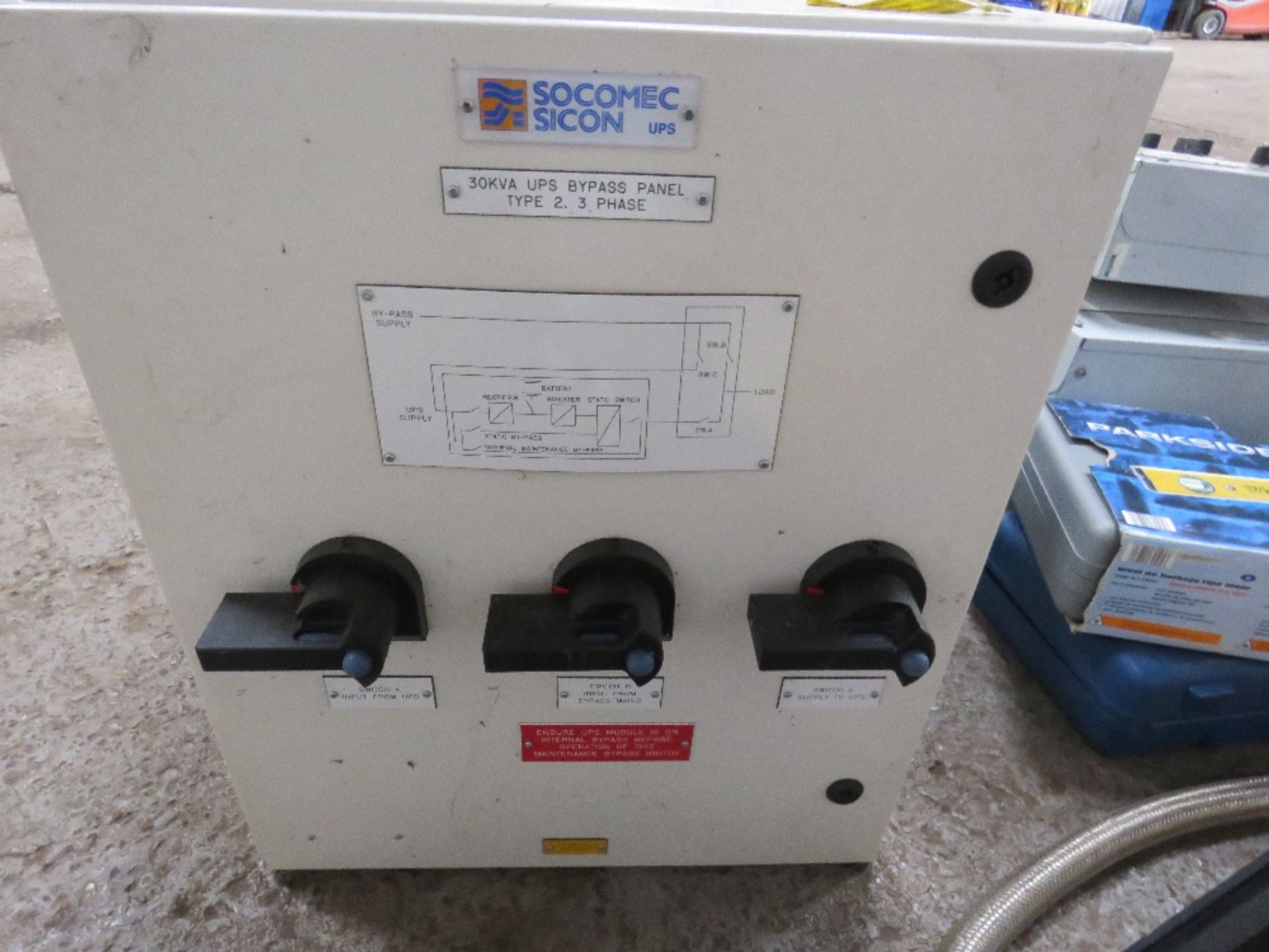 7 X ELECTRIC SWITCH/CONTROL PANELS - Image 5 of 6