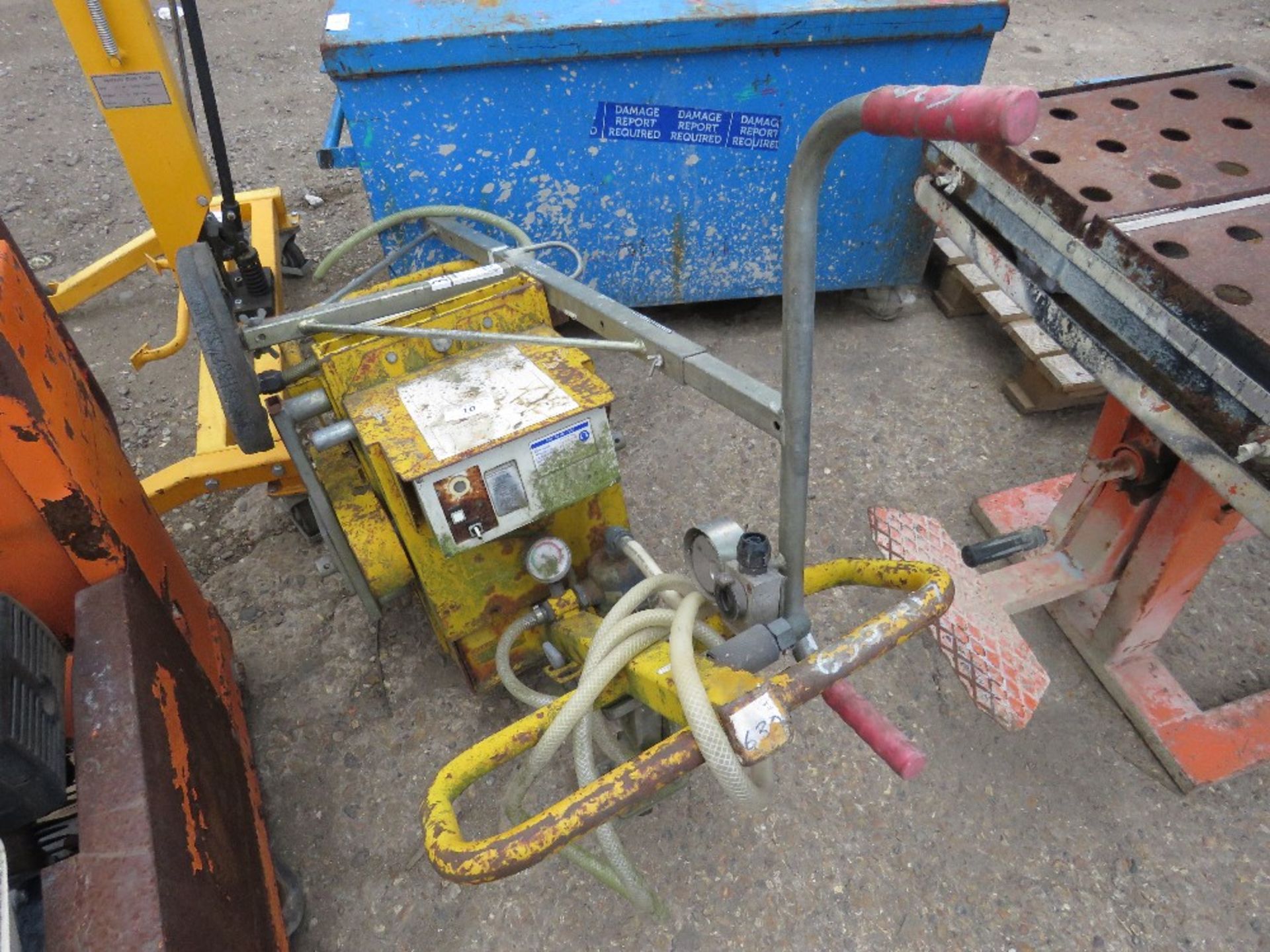 Suction kerb lifter unit