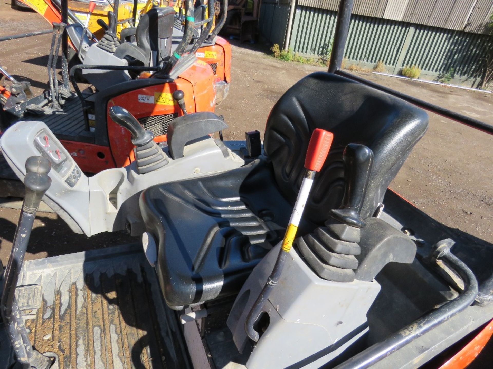 KUBOTA KX015-4 1.5TONNE MINI DIGGER, YEAR 2015 BUILD. SUPPLIED WITH 3 X BUCKETS AS SHOWN, QUICK - Image 10 of 12